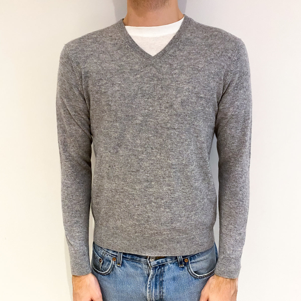 Men's Ash Grey Cashmere V Neck Jumper Medium