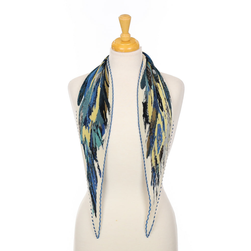 Hermès Boxed Pierre Lot l’Âme Voyageuse Plissè Silk Scarf