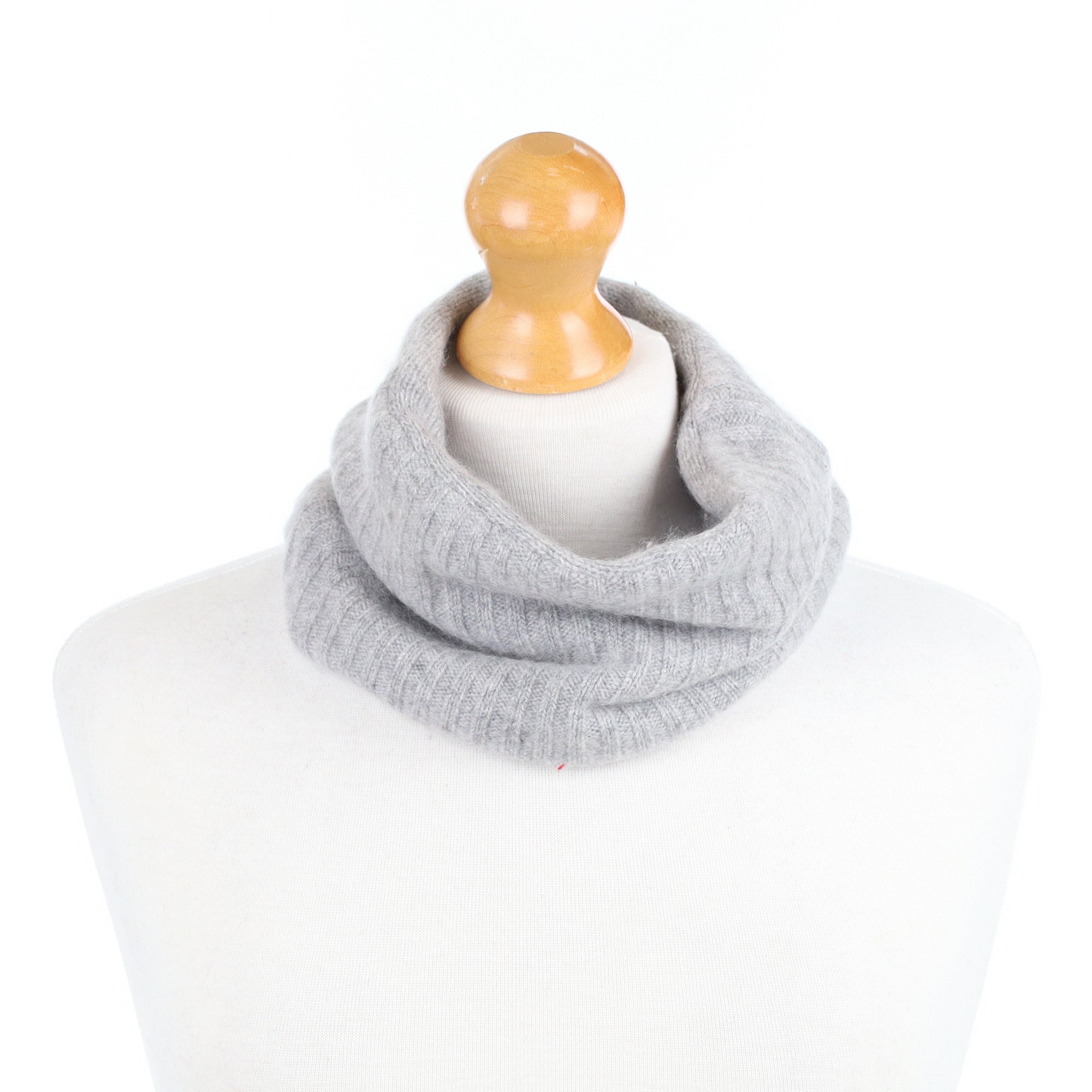 Pale Grey Rib Chunky Neck Warmer
