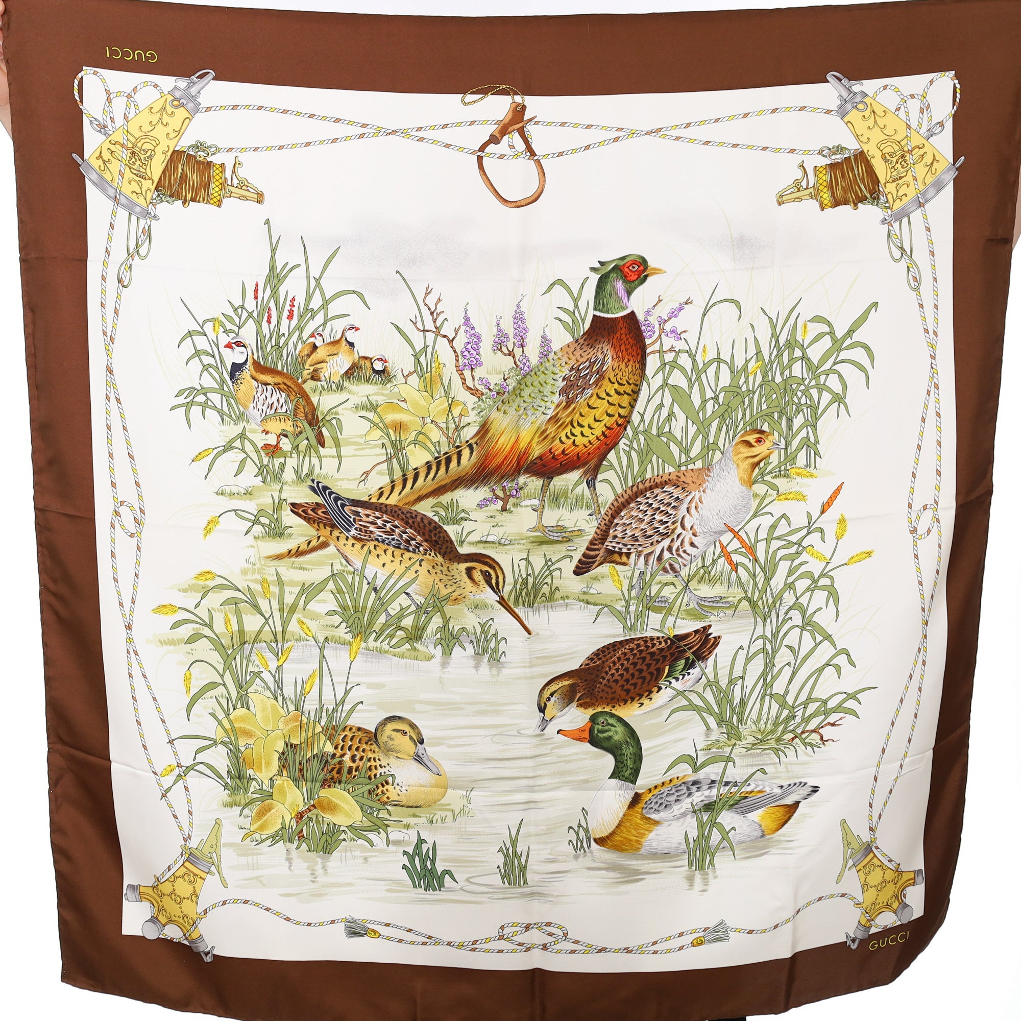 Brand New Gucci Bird Lake Design Vintage Silk Scarf