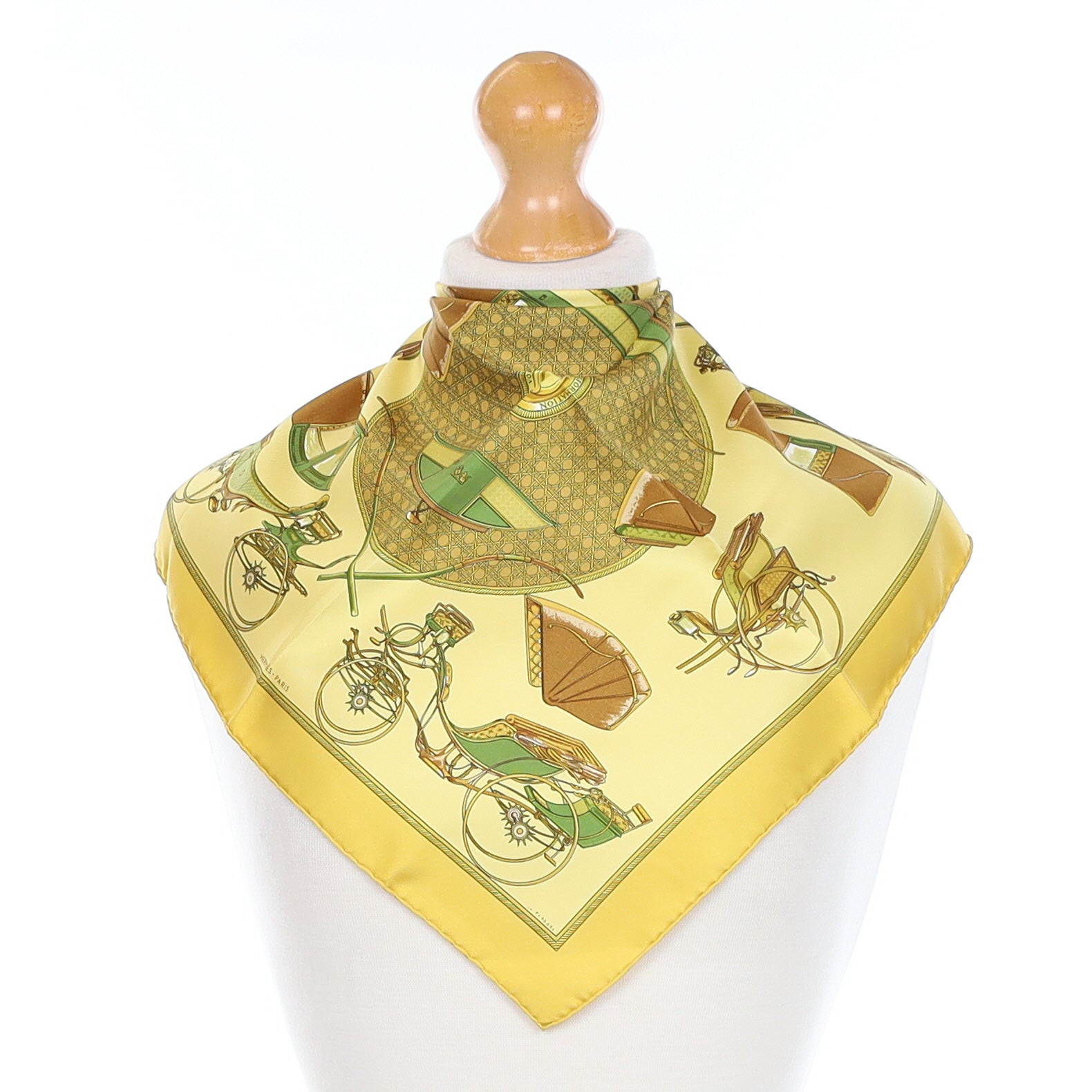 Boxed Hermès Les Voitures a Transformation Silk Scarf