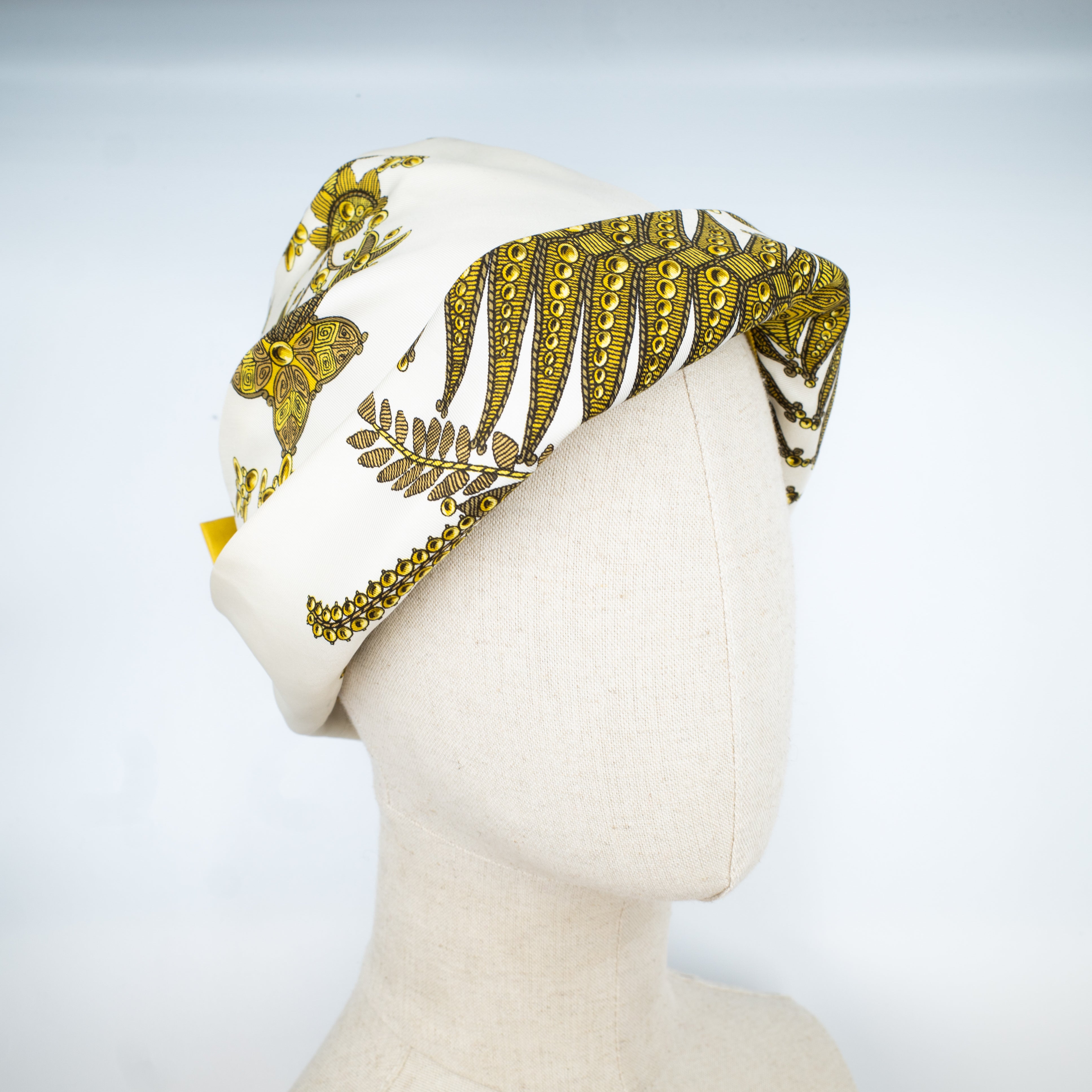 Rare Boxed Hermés 1920’s Style Silk Hat