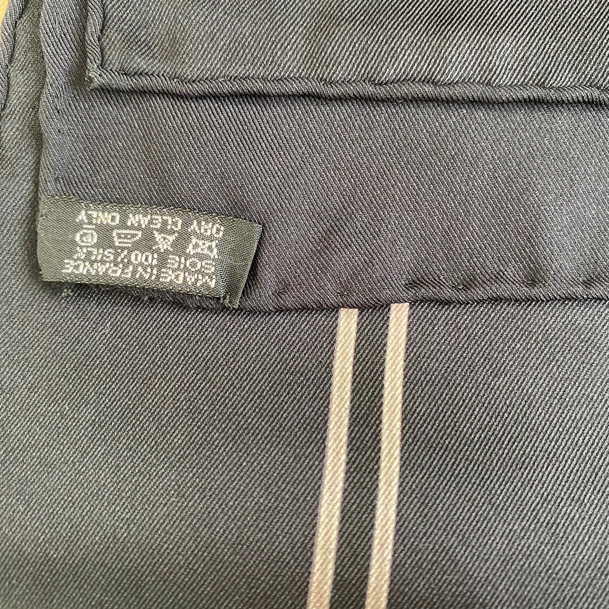 Hermès 70 Please Check In Silk Scarf
