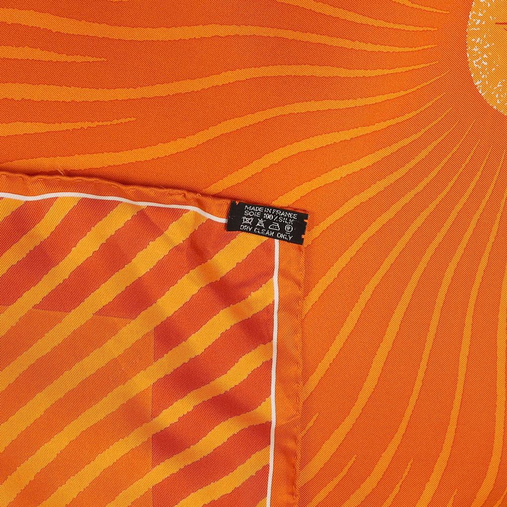 Pristine Hermès Maisons Pour Burj al Arab 2006 Silk Scarf