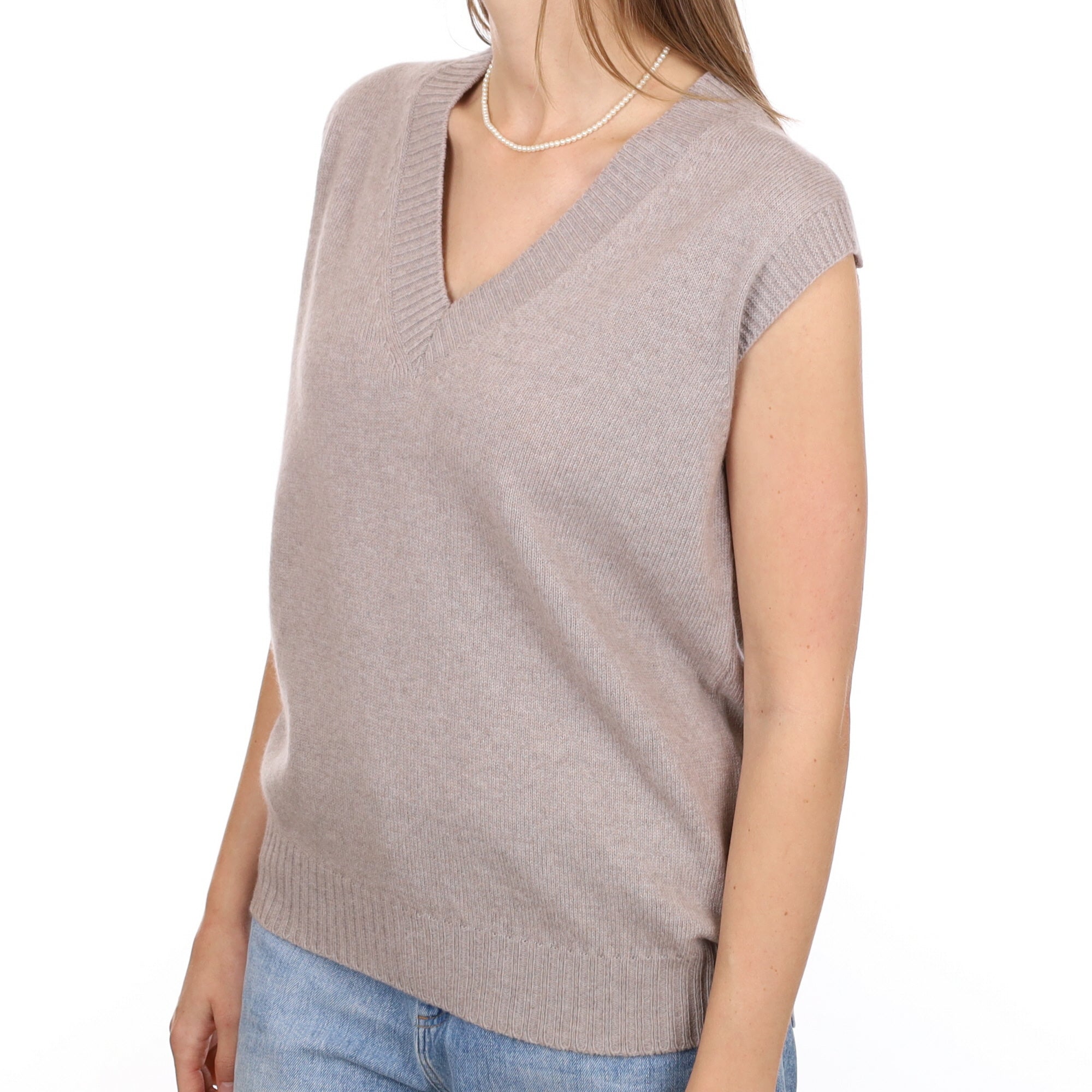Brand New Scottish Dusty Grey Cashmere Sleeveless V Neck Jumper Medium