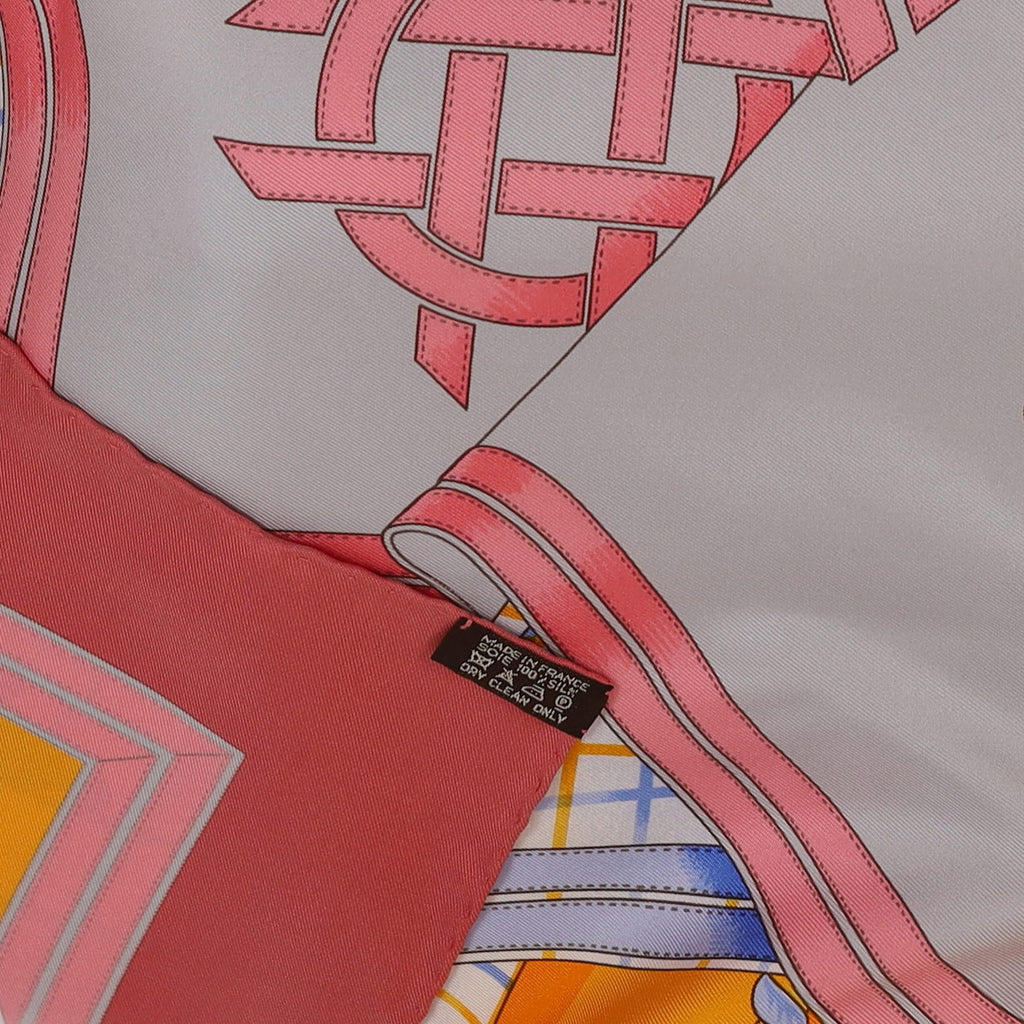 Pristine Hermès Grande Tenue Silk Scarf