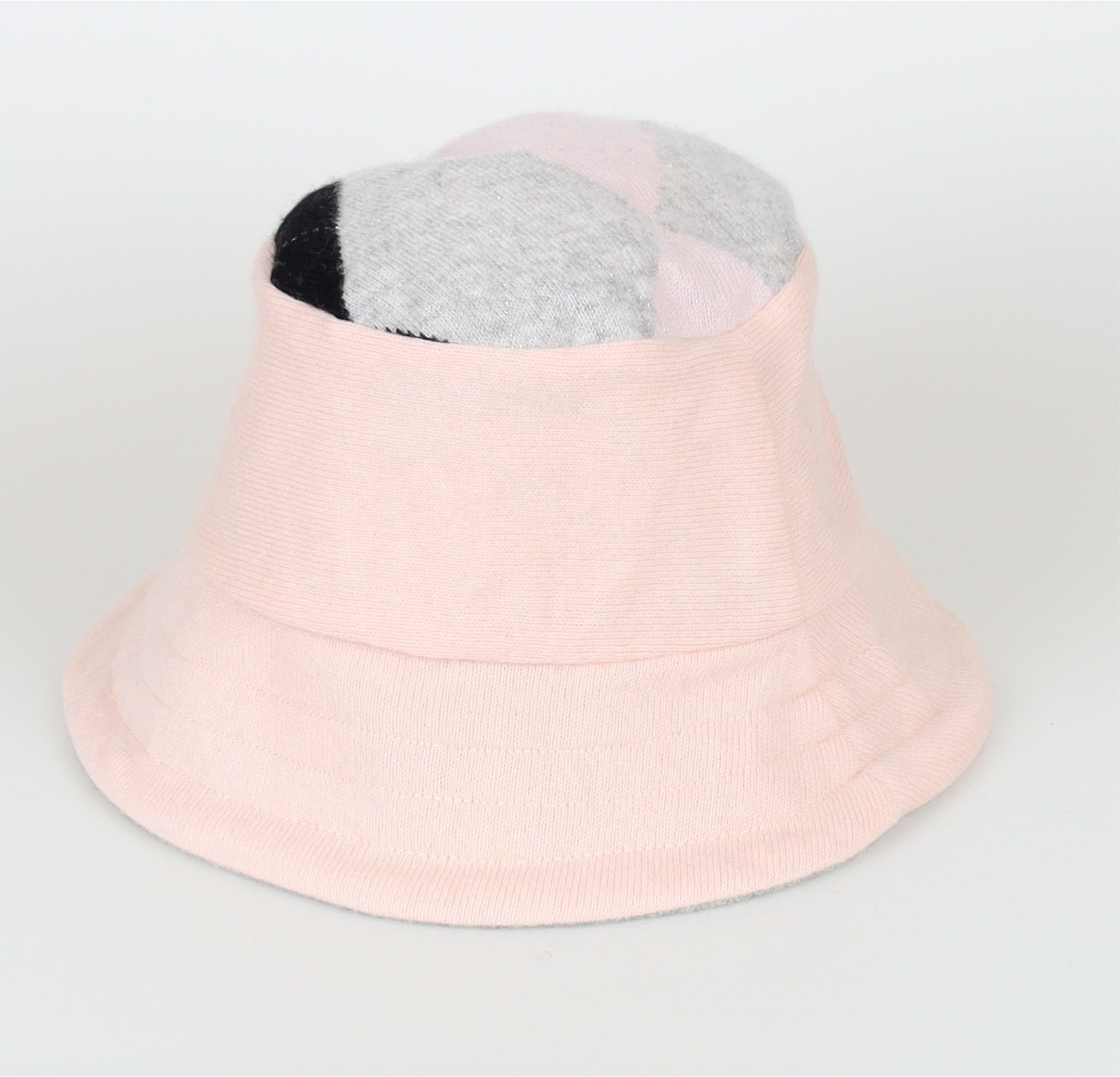 Carnation Pink Argyle Reversible Cashmere Bucket Hat Medium
