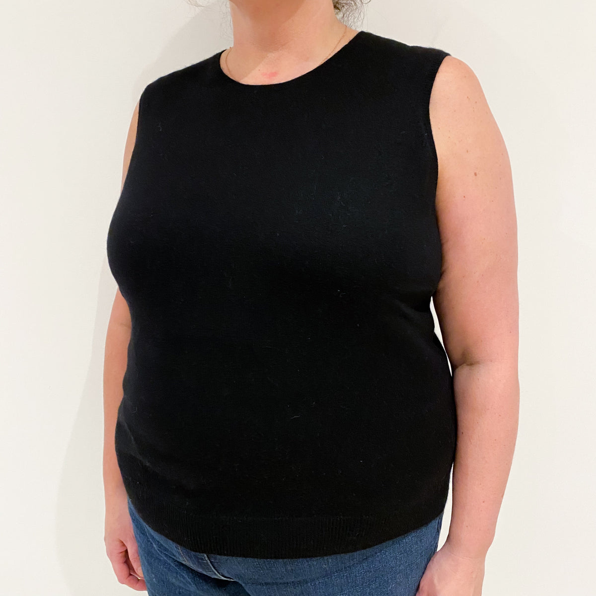 Black Cashmere Crew Neck Tank Top Extra Large