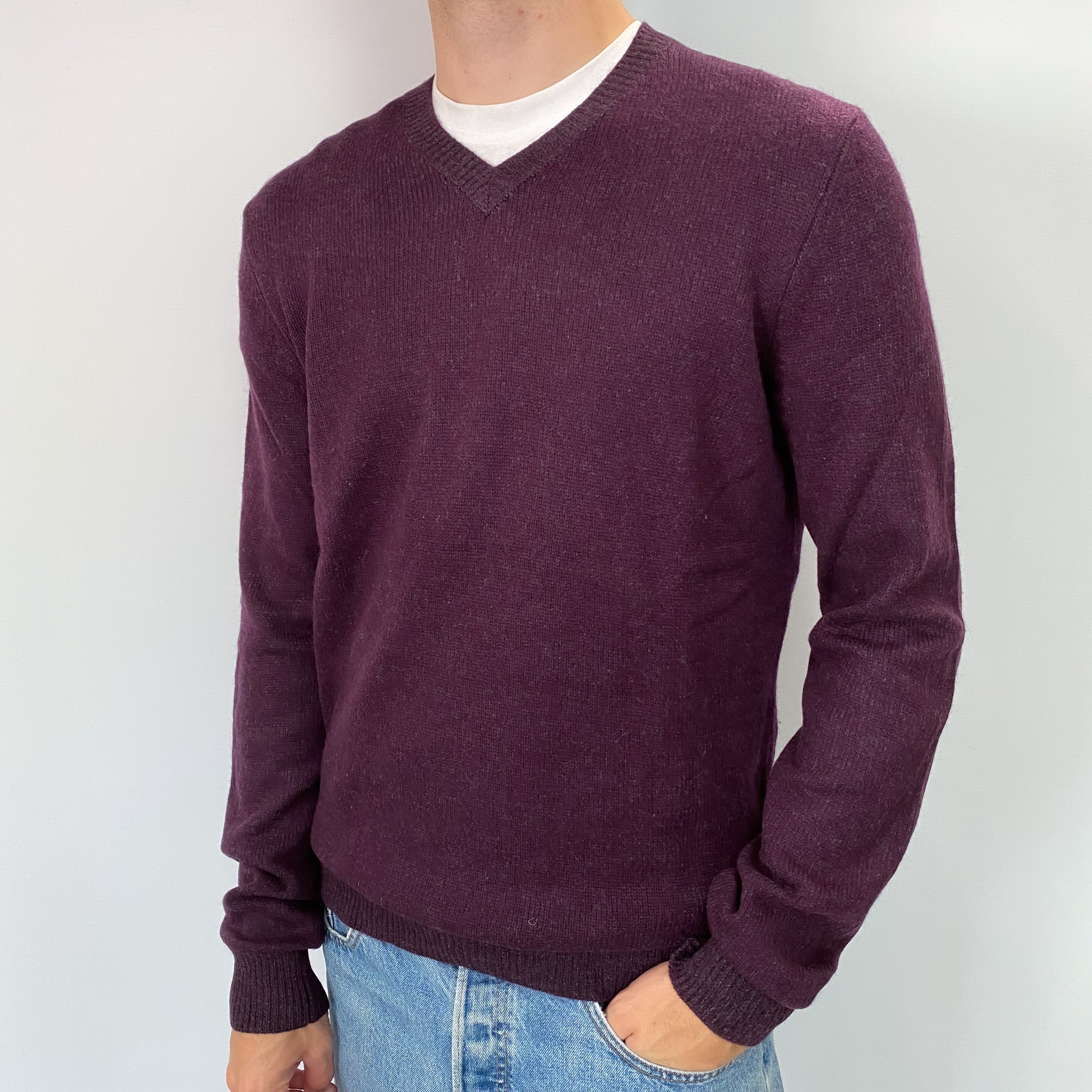 Men's Aubergine Purple Cashmere V Neck Jumper Large