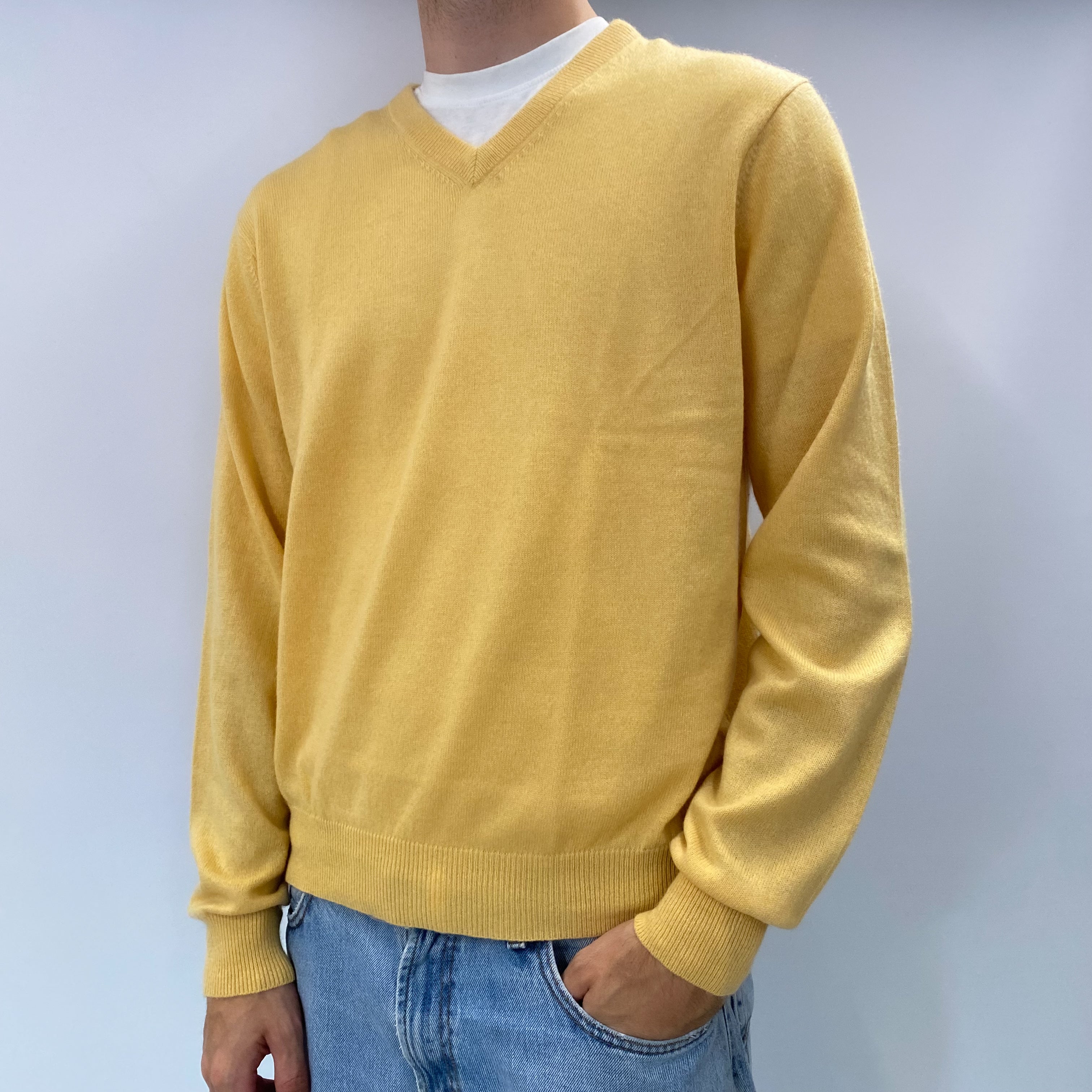 Men's Custard Yellow Cashmere V Neck Jumper Large