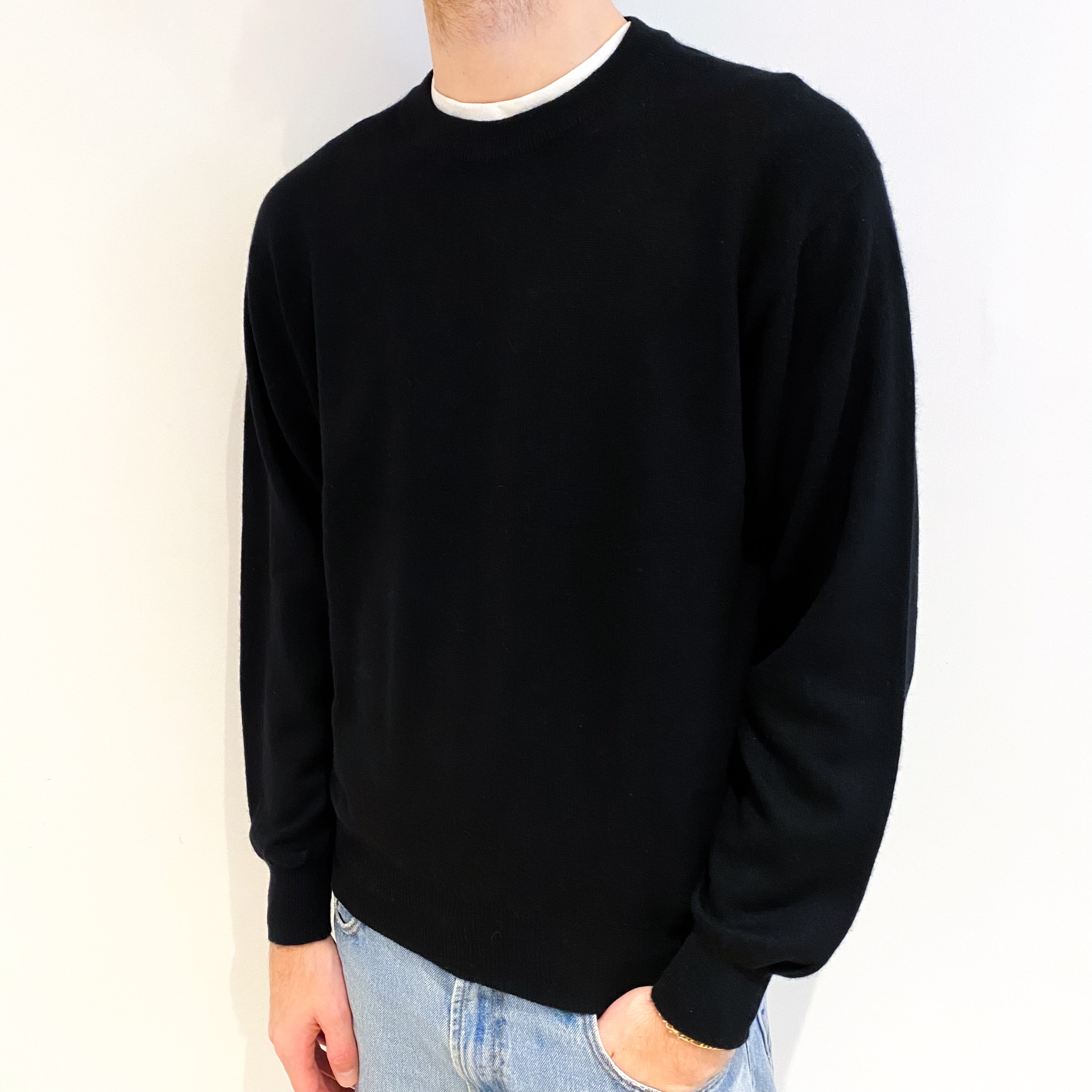 Men's Black Cashmere Crew Neck Jumper Large