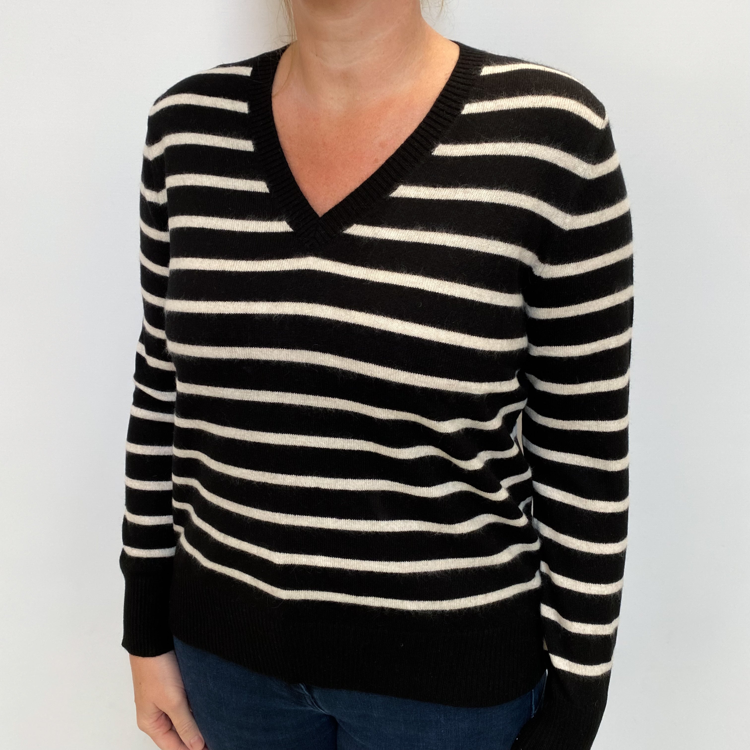 Black Ivory Stripe Cashmere V Neck Jumper Large