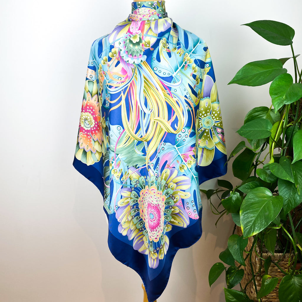 Stunning Salvatore Ferragamo Silk Scarf