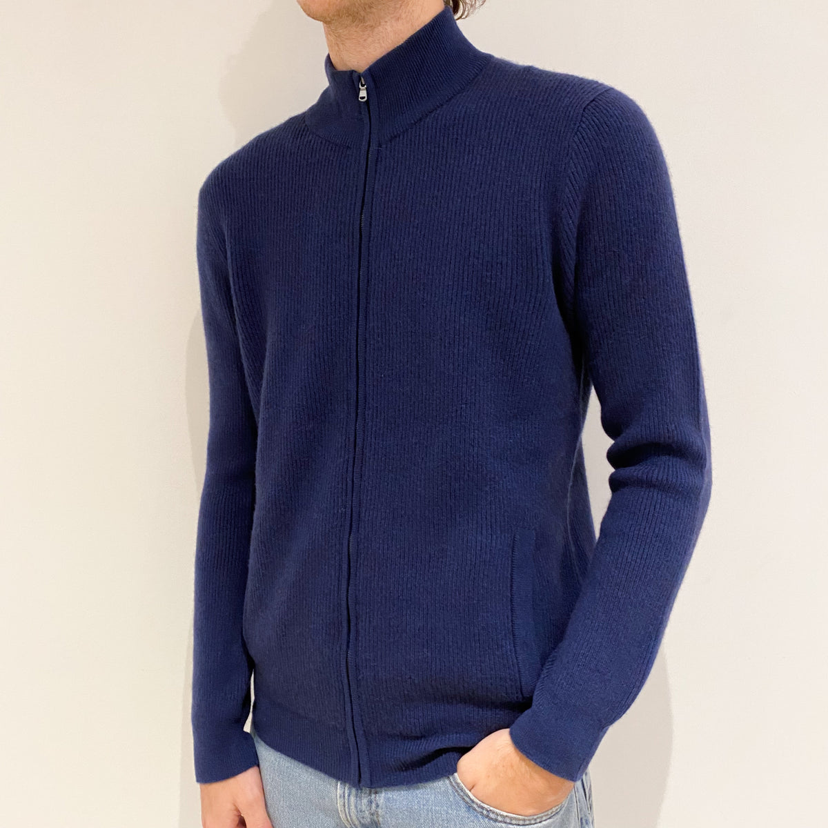 Men’s Brand New Scottish Navy Blue Chunky Cashmere Zip Up Cardigan Medium