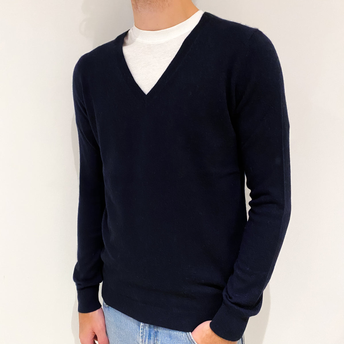 Men's Navy Blue Cashmere V-Neck Jumper Large