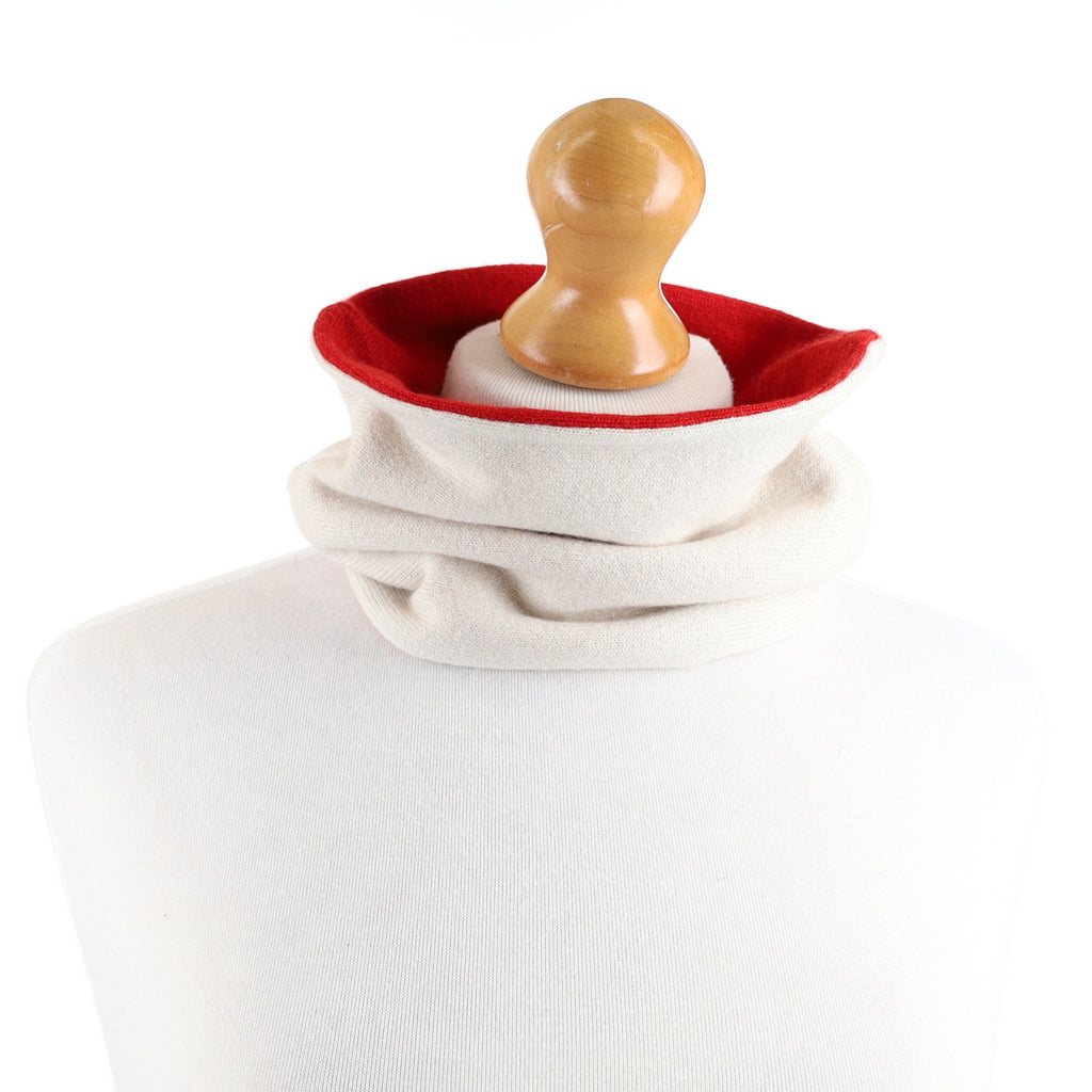 Postbox Red and Cream Neck Warmer