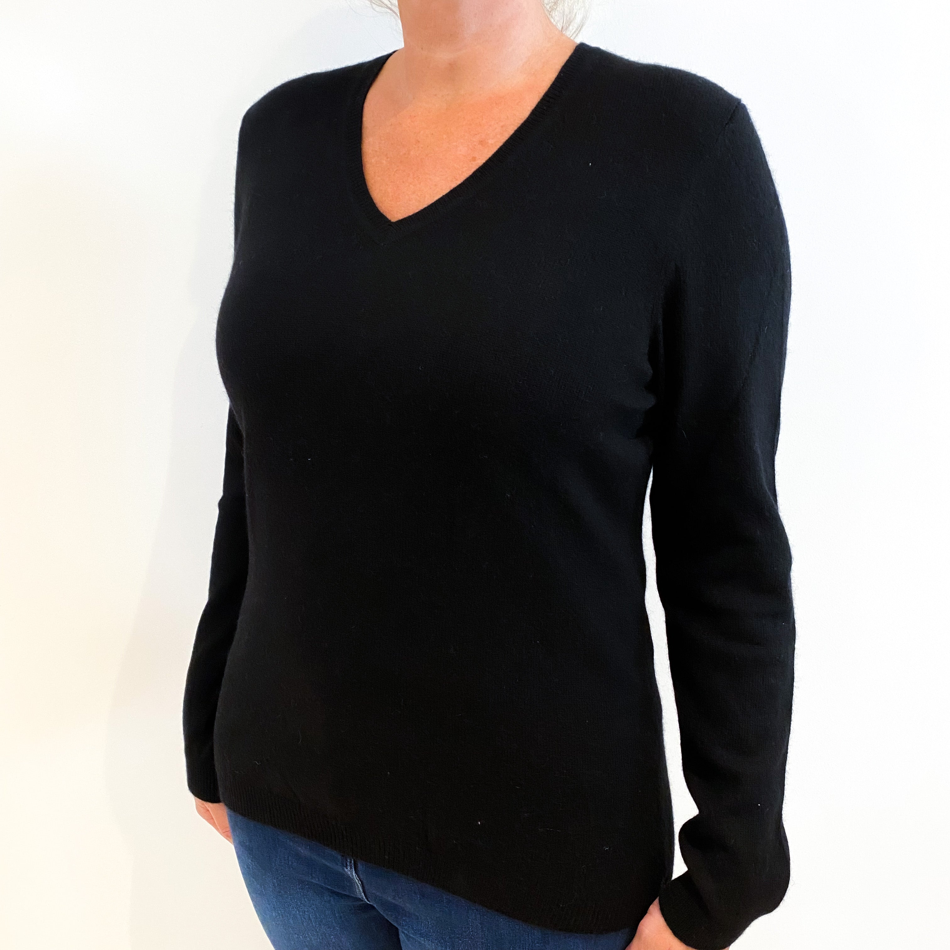 Black Cashmere V-Neck Jumper Large