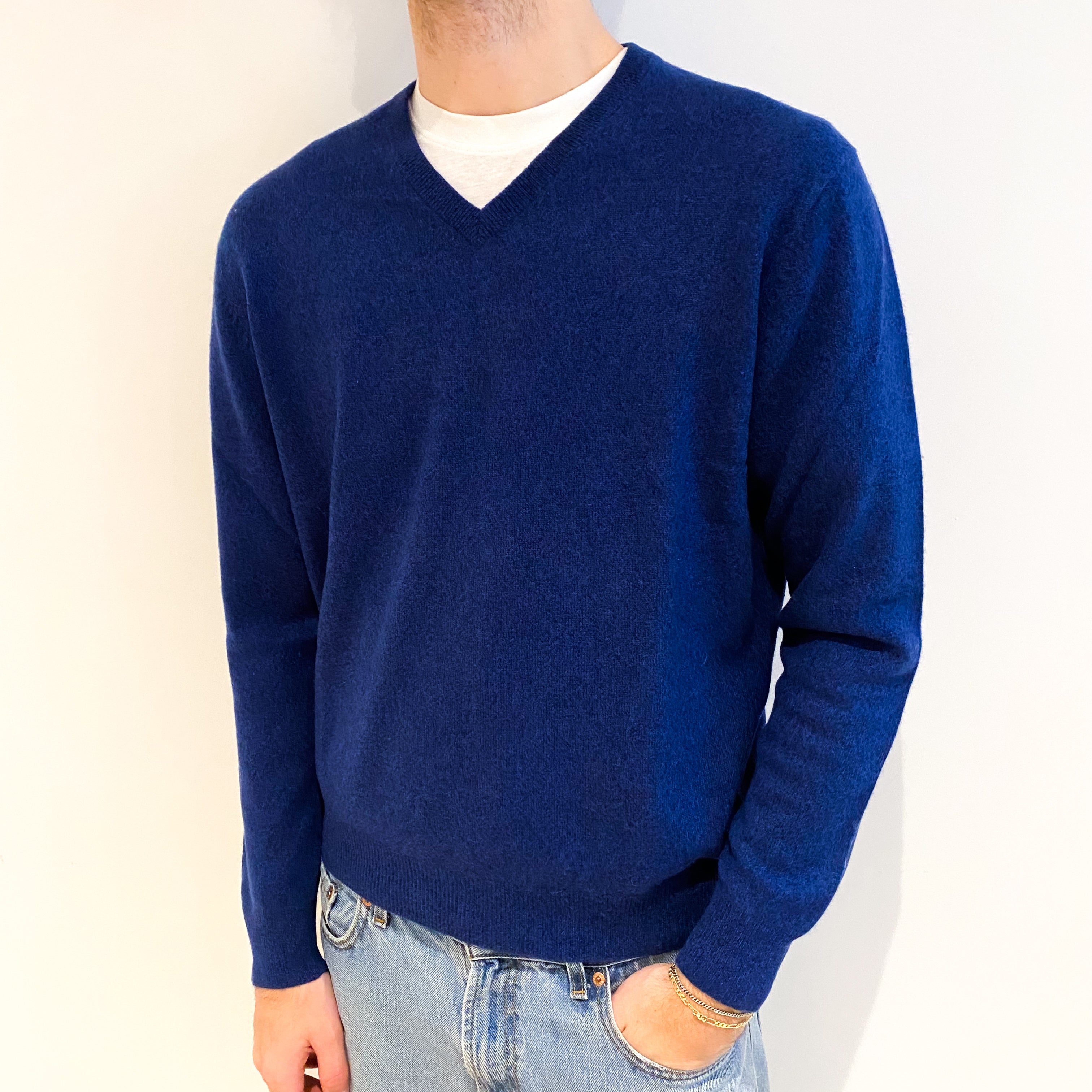 Men's French Navy Cashmere V Neck Jumper Large