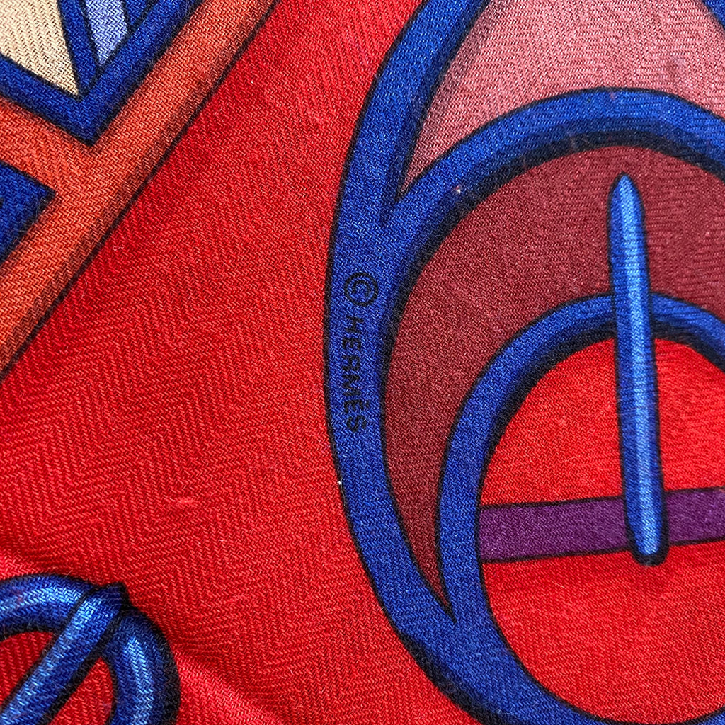 Hermès Carré en Boucles Cashmere Silk Scarf