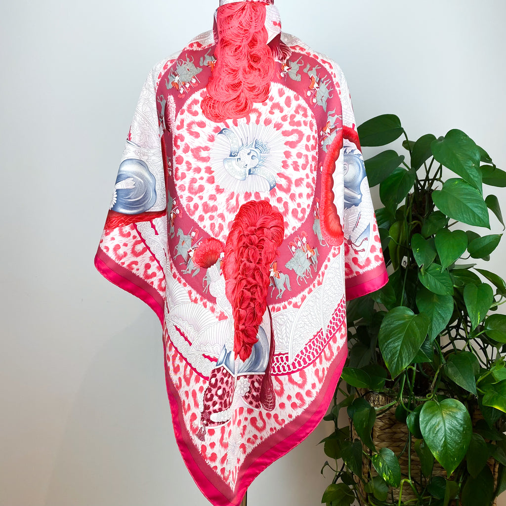 Immaculate Boxed Hermes Casques et Plumets Designer Silk Scarf