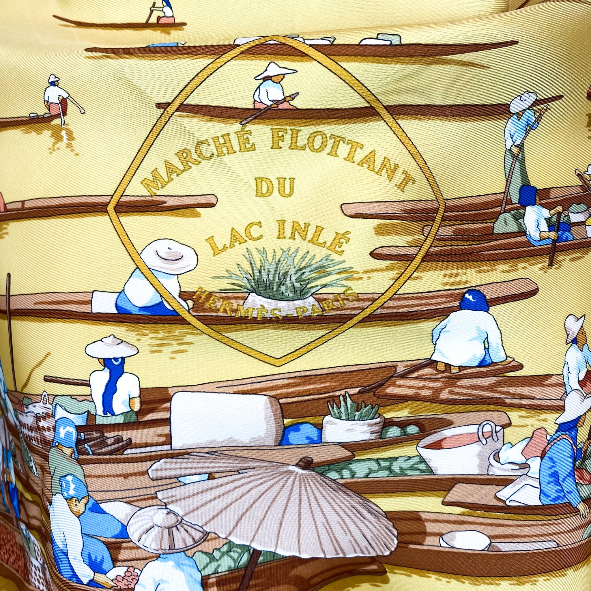 Immaculate Boxed Hermes Marche Flottant du Lac Designer Silk Scarf