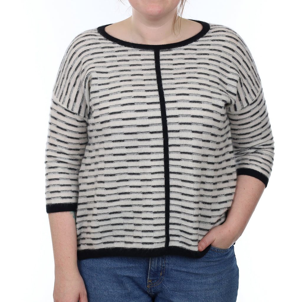 Black and Ivory Patterned Cashmere Crew Neck Jumper Large