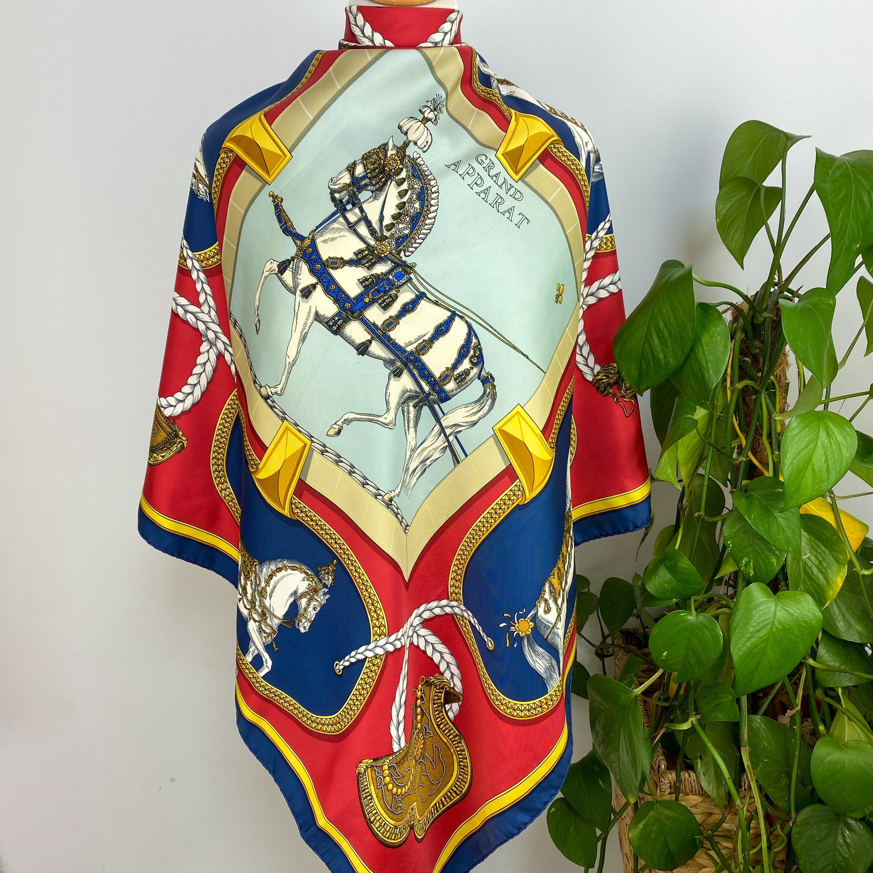 Boxed Hermès Grand Apparat Silk Scarf