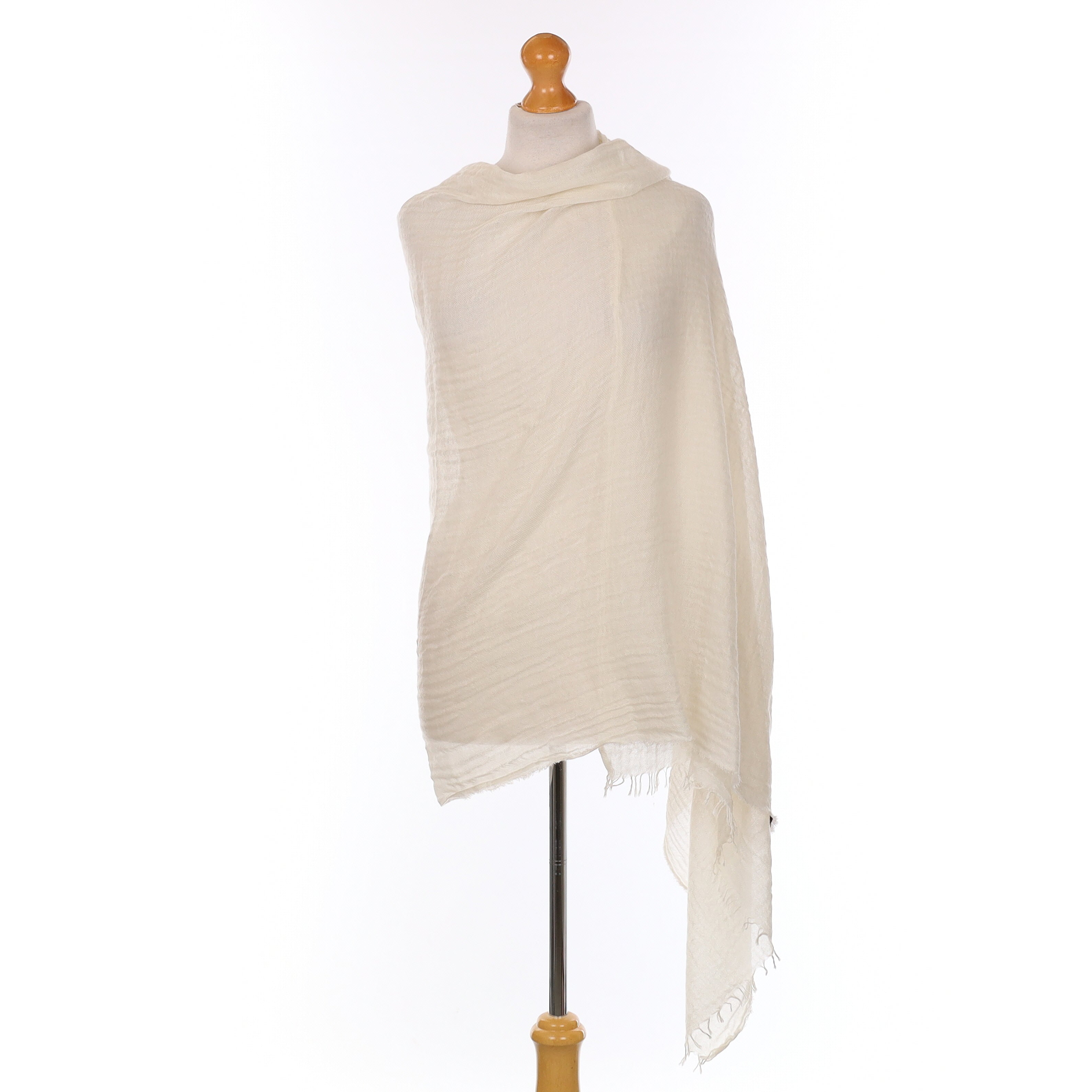 Brand New Begg & Co Winter White Cashmere Blend Woven Crinkle Wrap