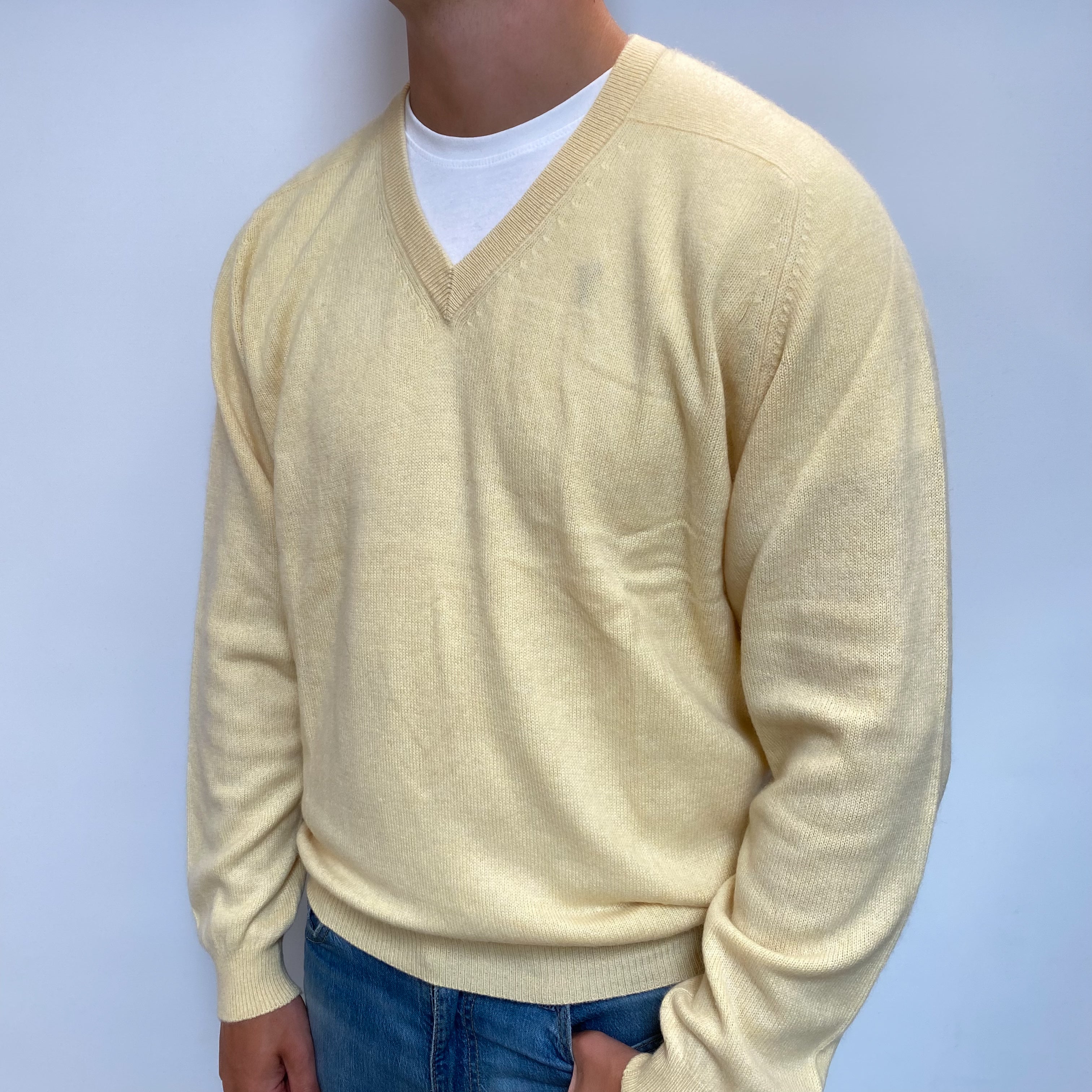 Men's Custard Yellow Cashmere V Neck Jumper XL