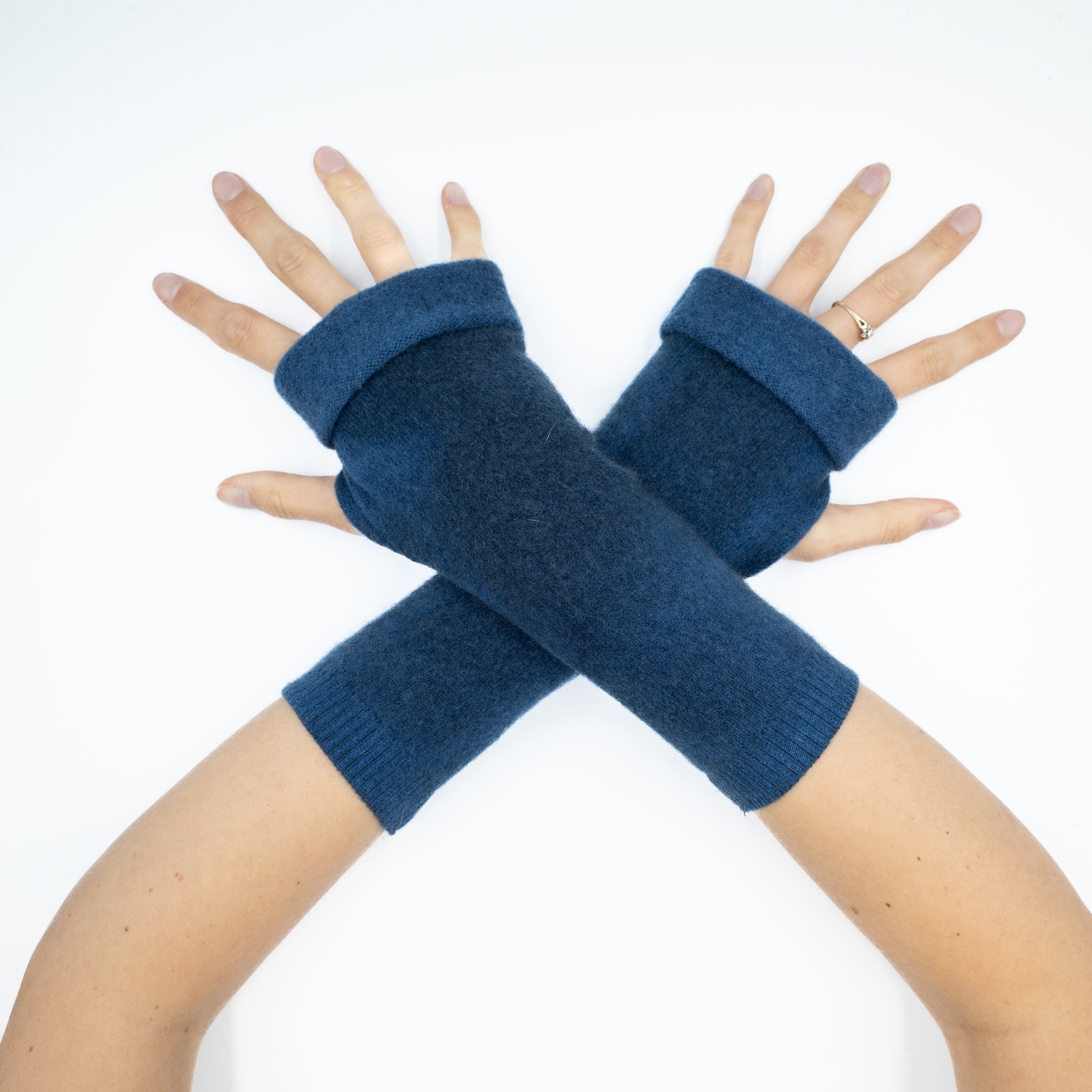 Two Tone Blue Tie Dye Fingerless Gloves