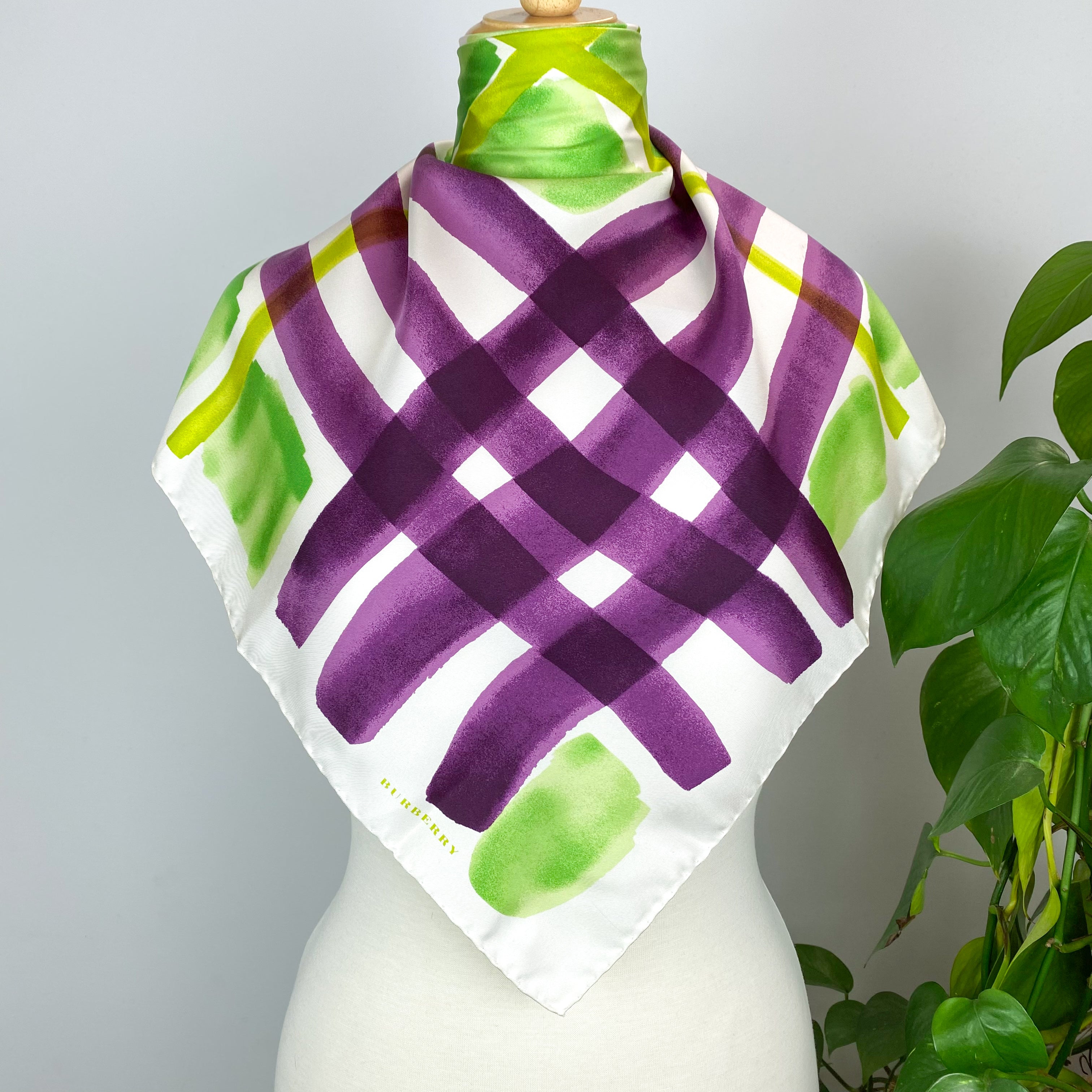 Brand New Burberry Designer Silk Scarf