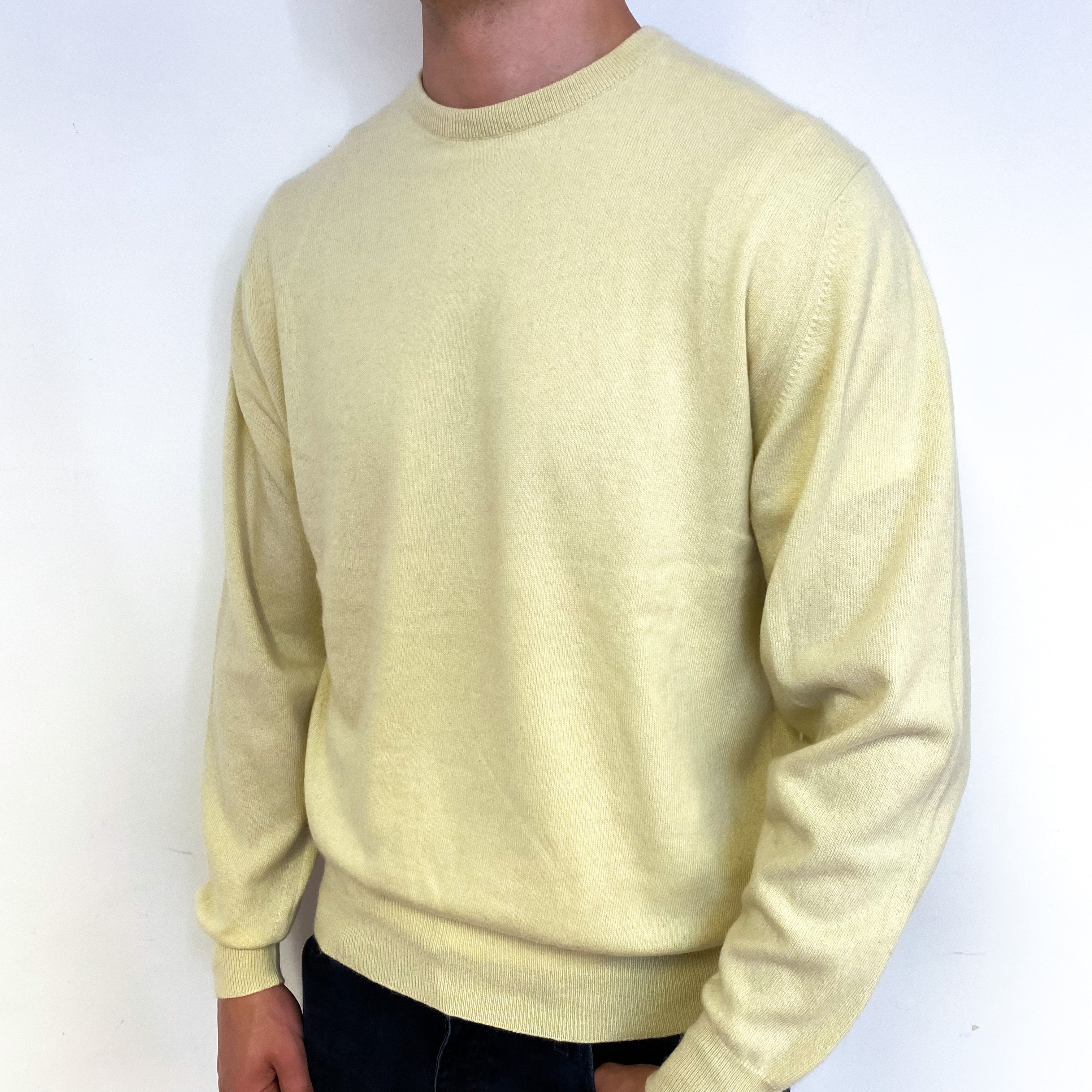 Men's Scottish Pale Yellow Cashmere Crew Neck Jumper XL