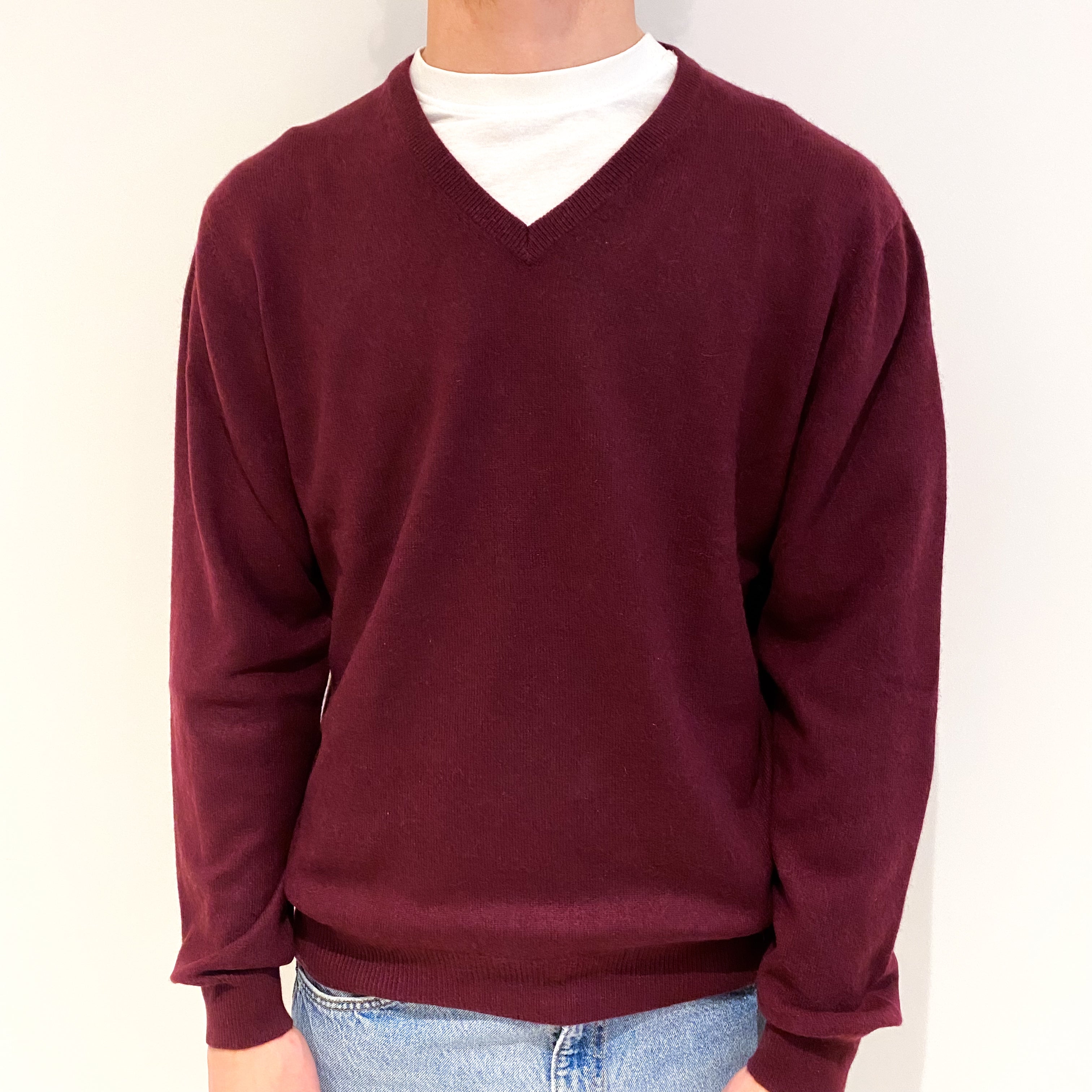 Men's Mulberry Red Cashmere V-Neck Jumper Medium