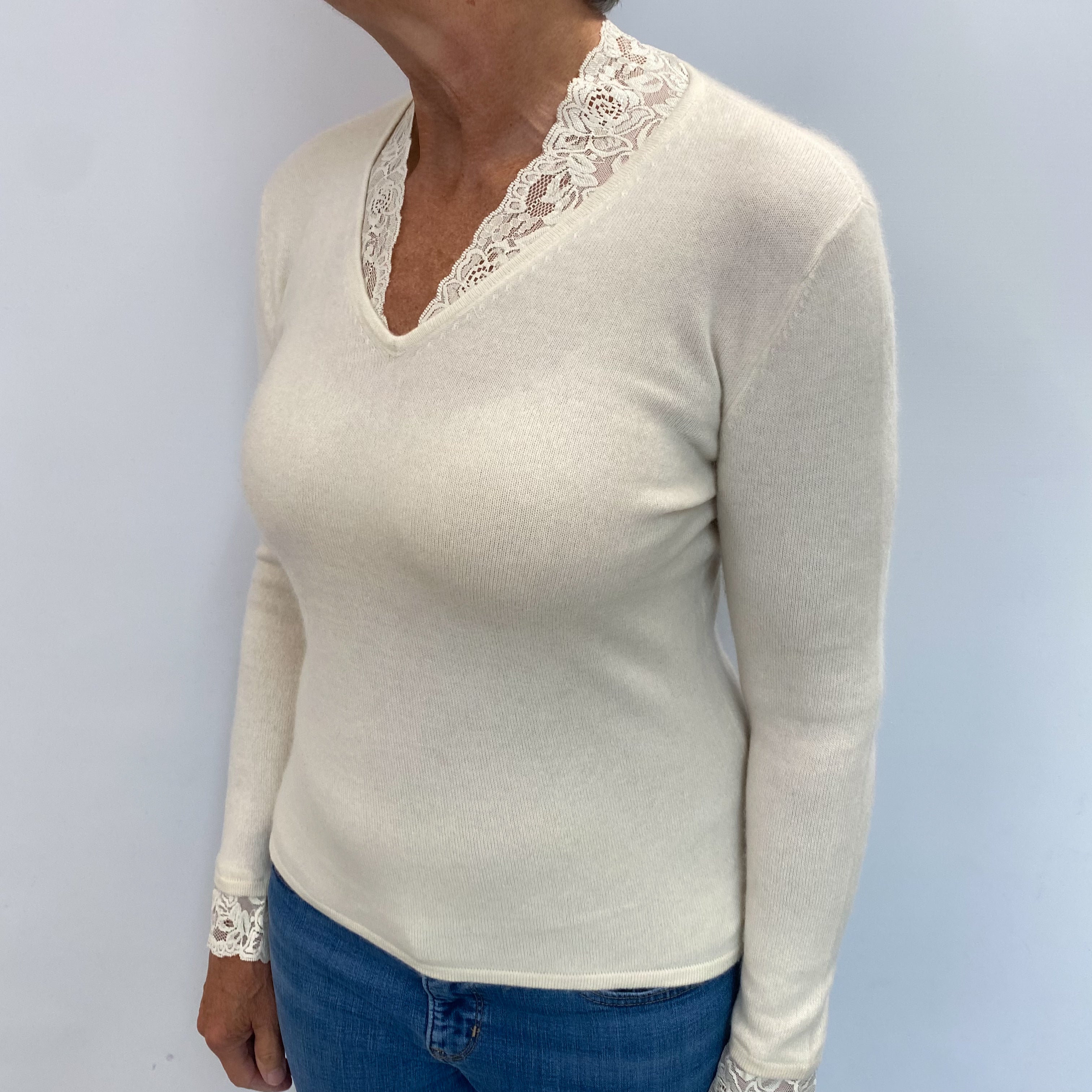 Vanilla Cream Cashmere V Neck Jumper Medium