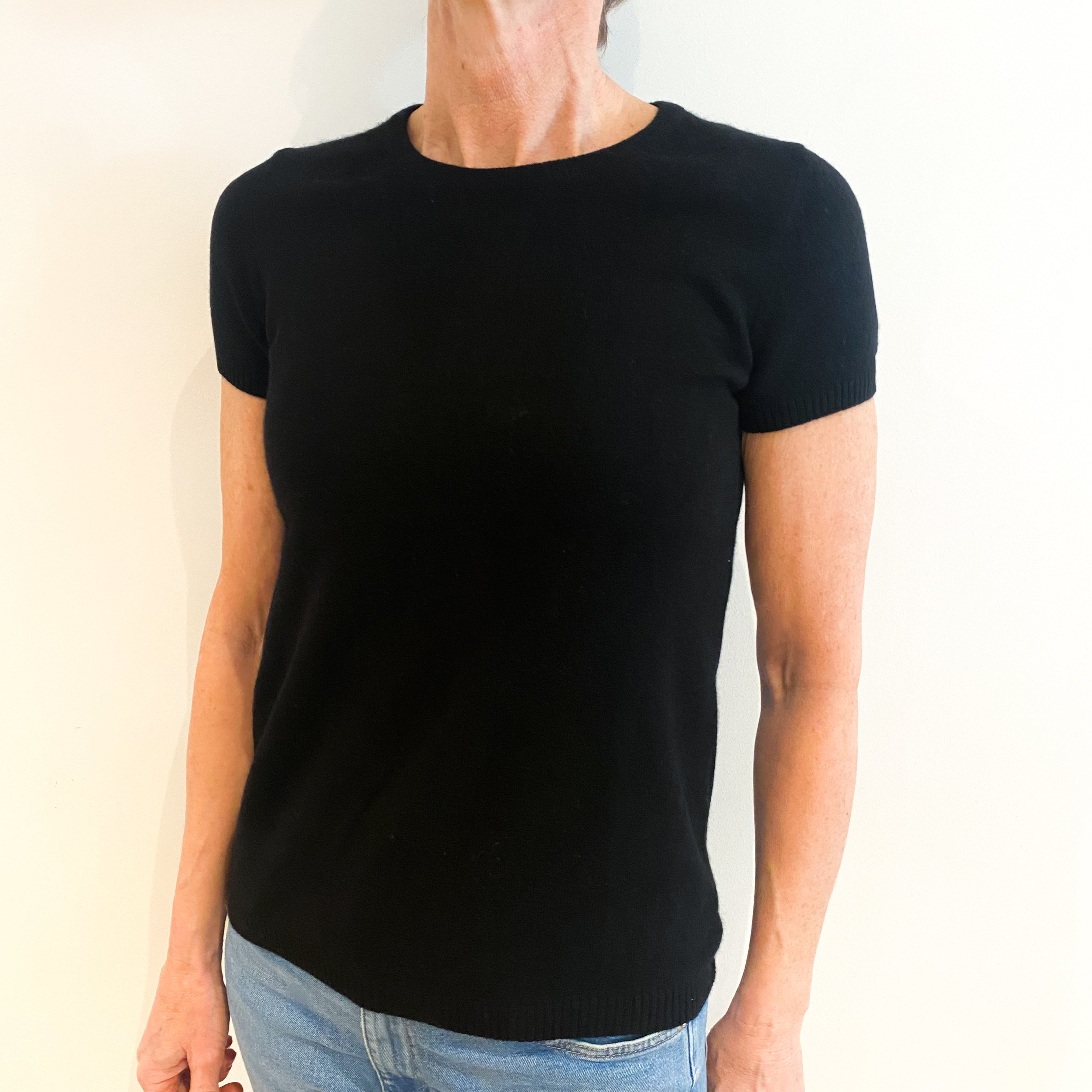 Black Cashmere Crew Neck Short Sleeved Jumper Small