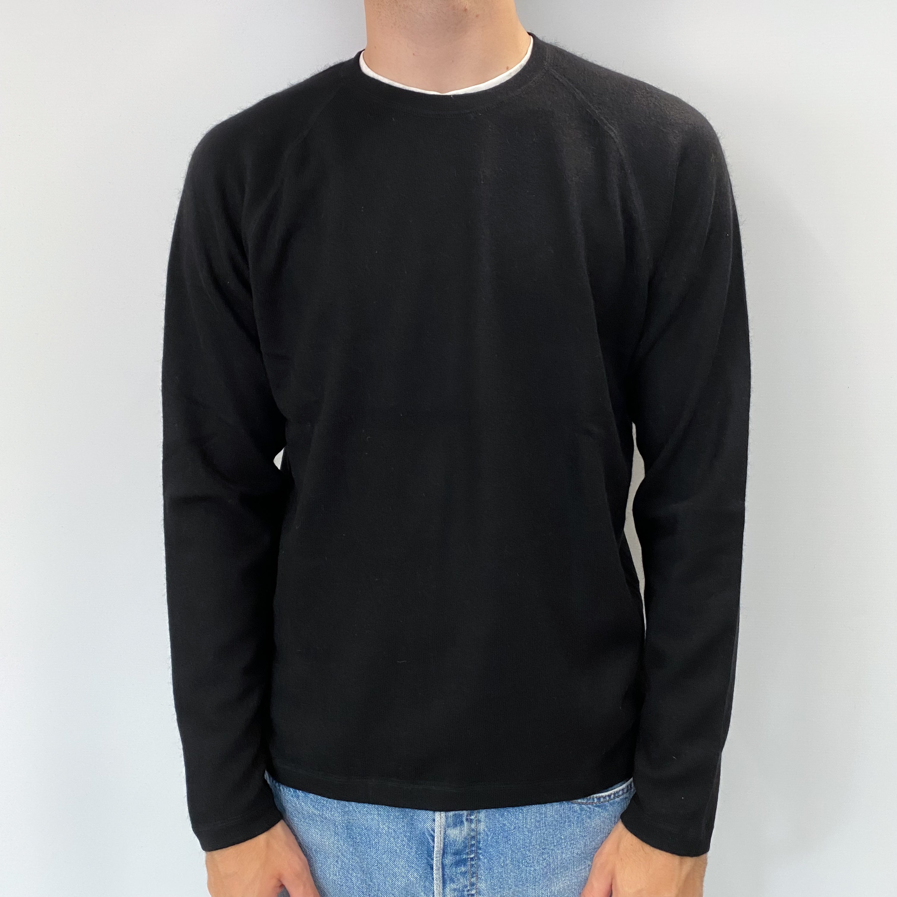 Men's Black Cashmere Crew Neck Jumper Large