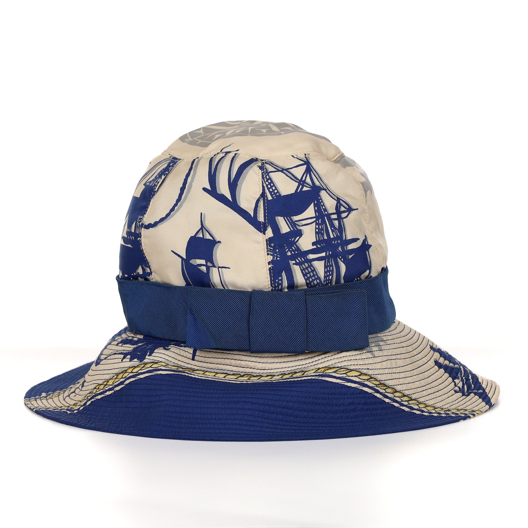 Boxed Hermès ‘Boutique Sport’ 1966 Vintage Silk Sun Hat
