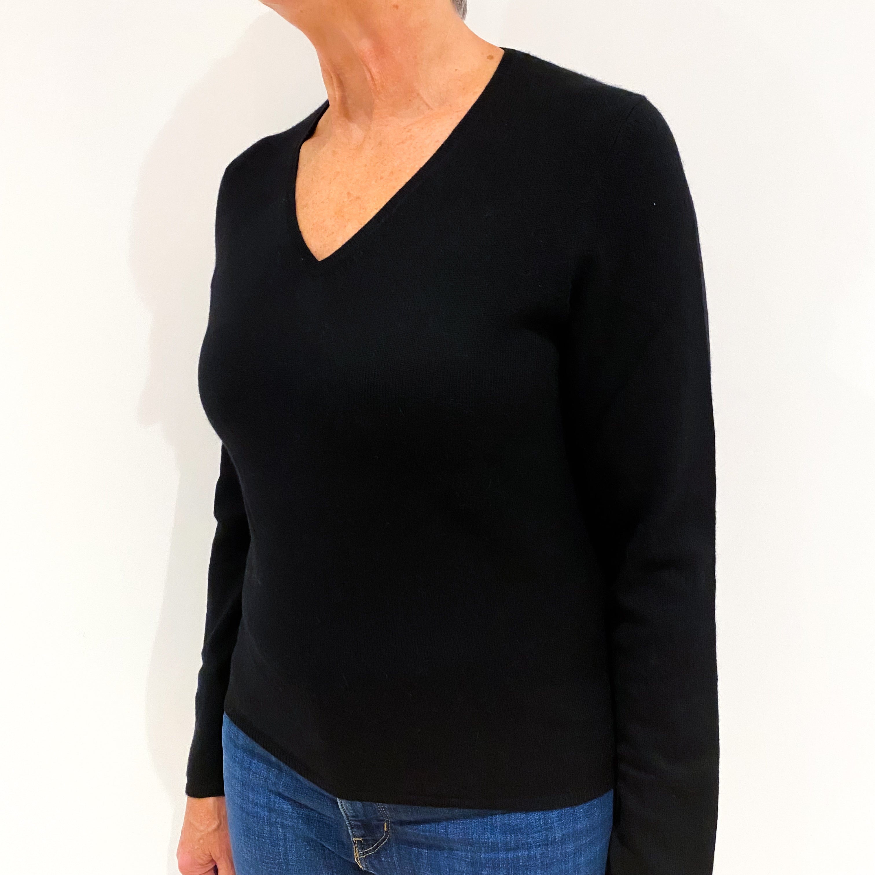 Black Cashmere V-Neck Jumper Medium