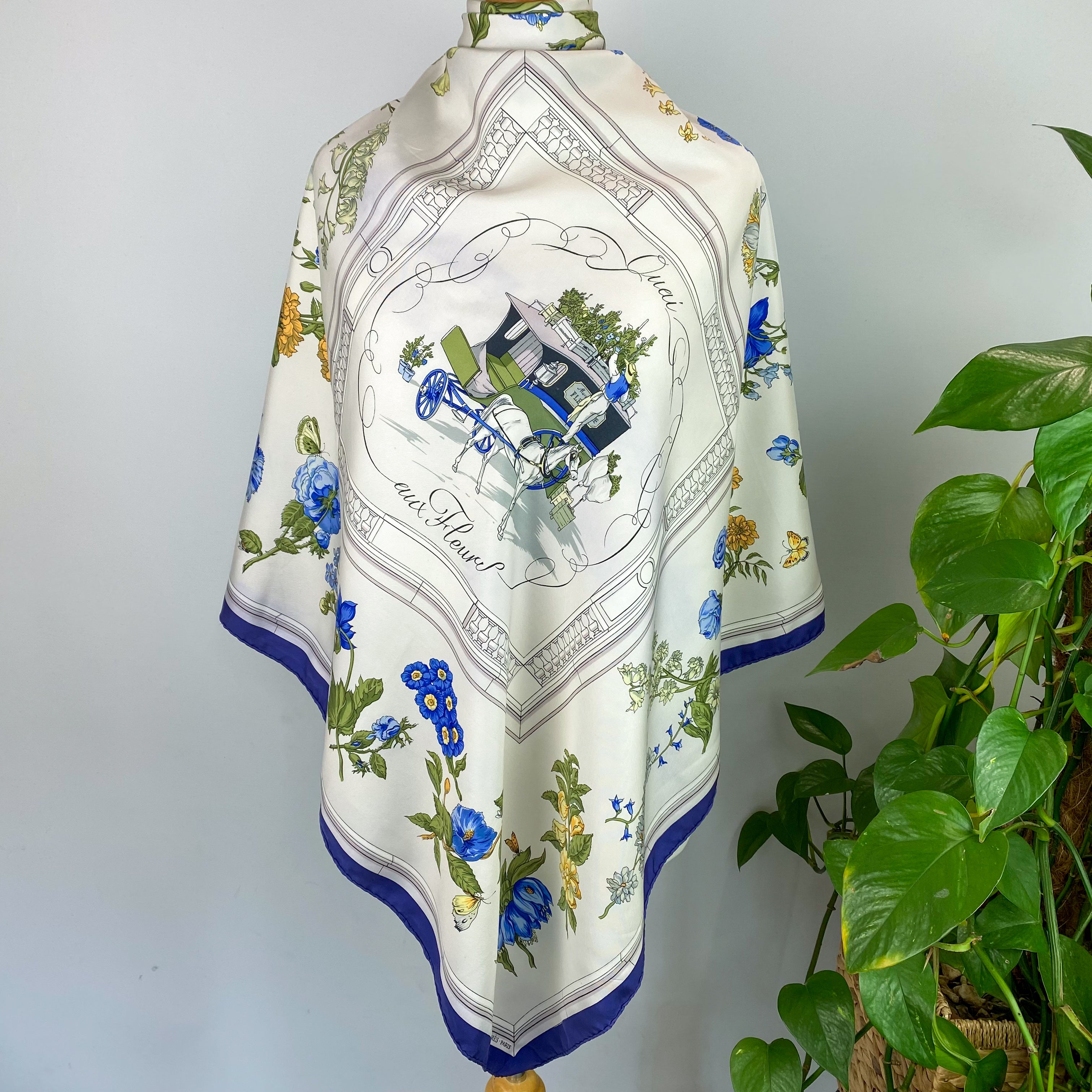 Hermès Quai Aux Fleurs Silk Scarf