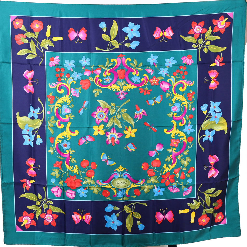 Brand New Gucci Floral Vintage Silk Scarf