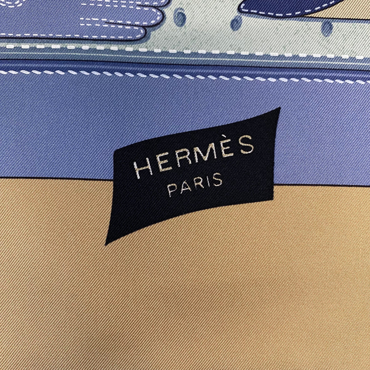 Immaculate Hermès Tout Cuir Silk Scarf