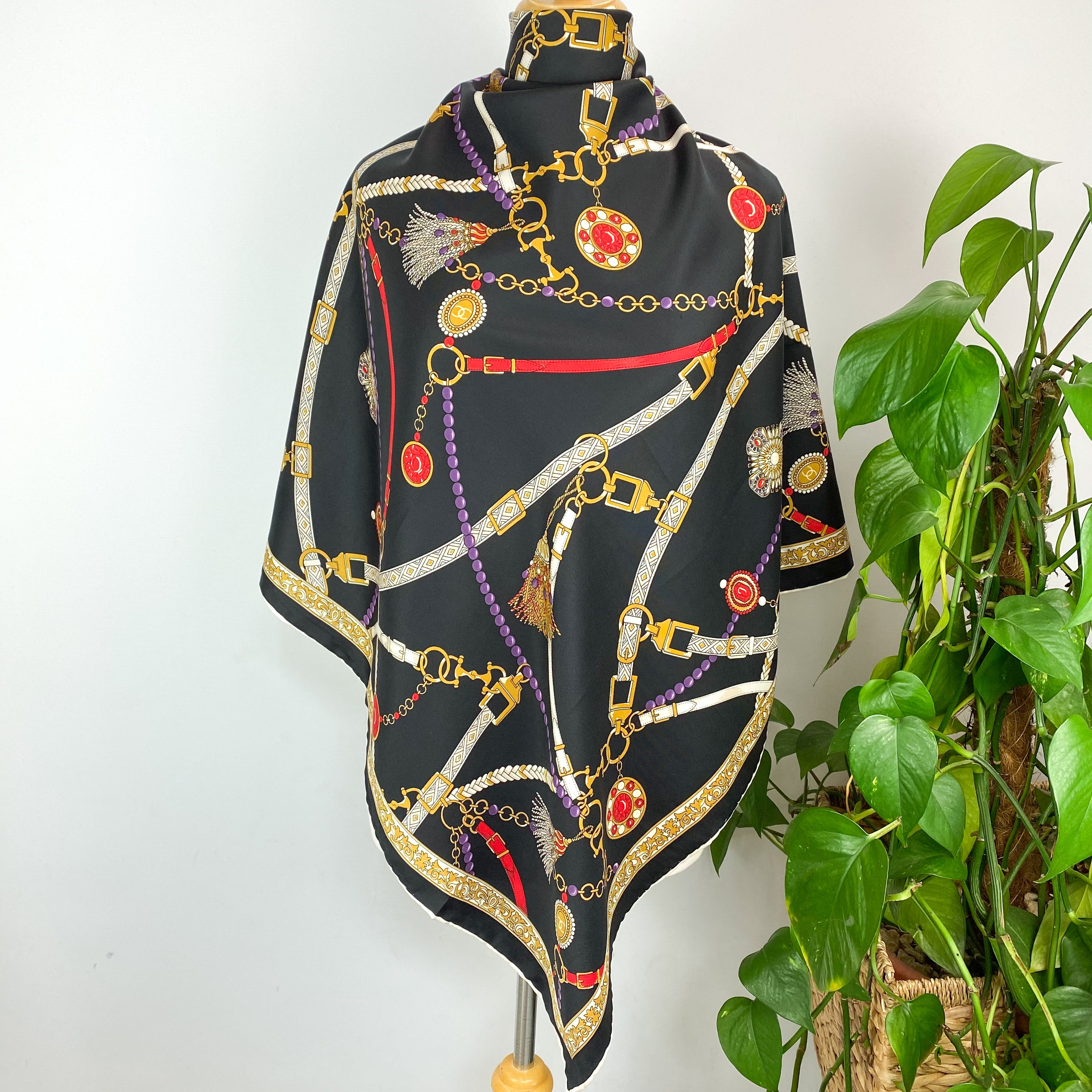 Modern Black Buckle Design Silk Scarf