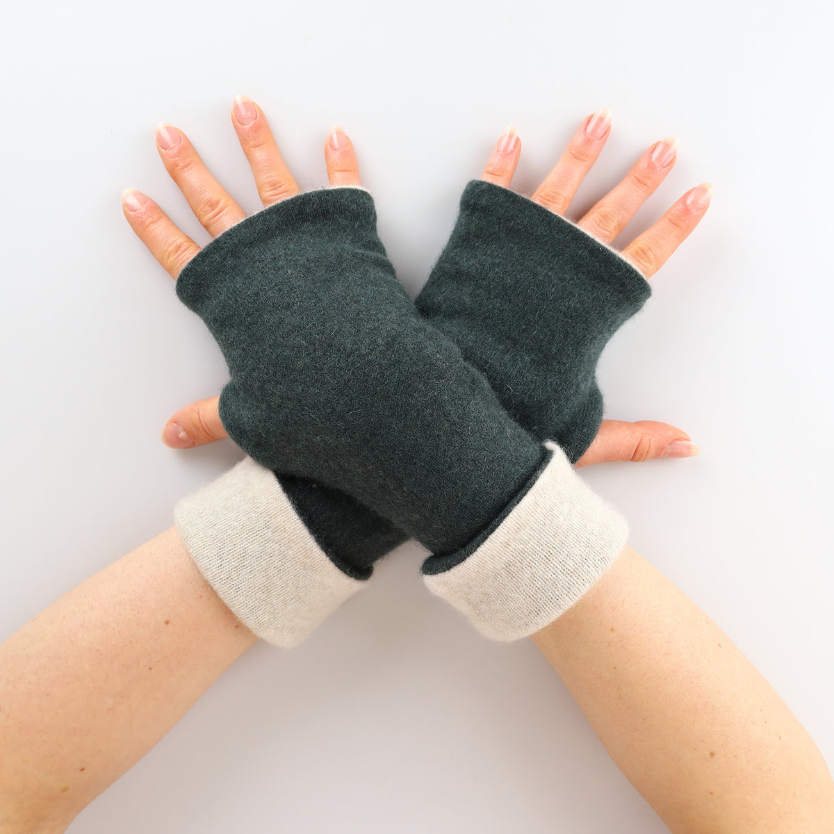 Deep Khaki and Oatmeal Reversible Cashmere Fingerless Gloves