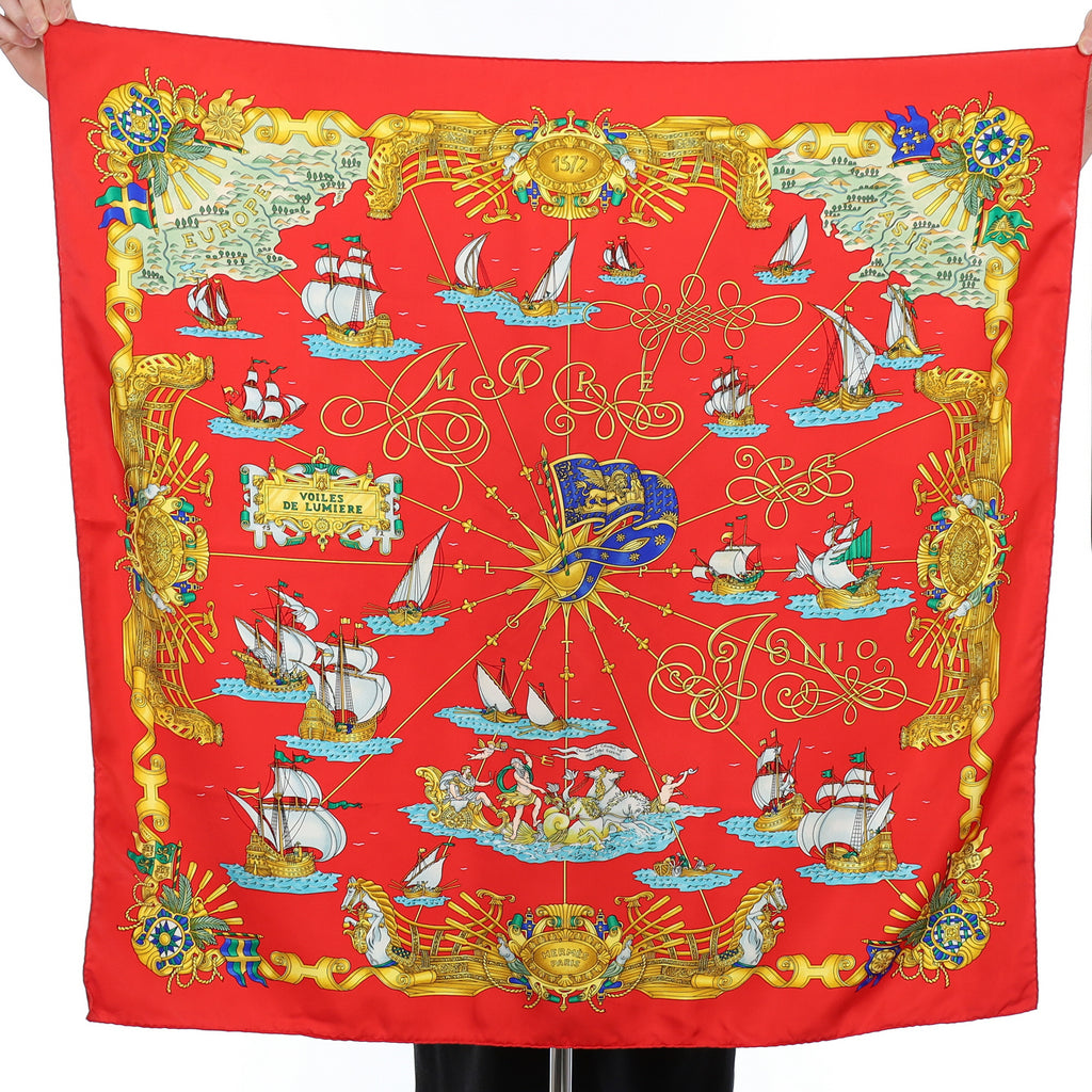 Hermès Voles De Lumiere Silk Scarf