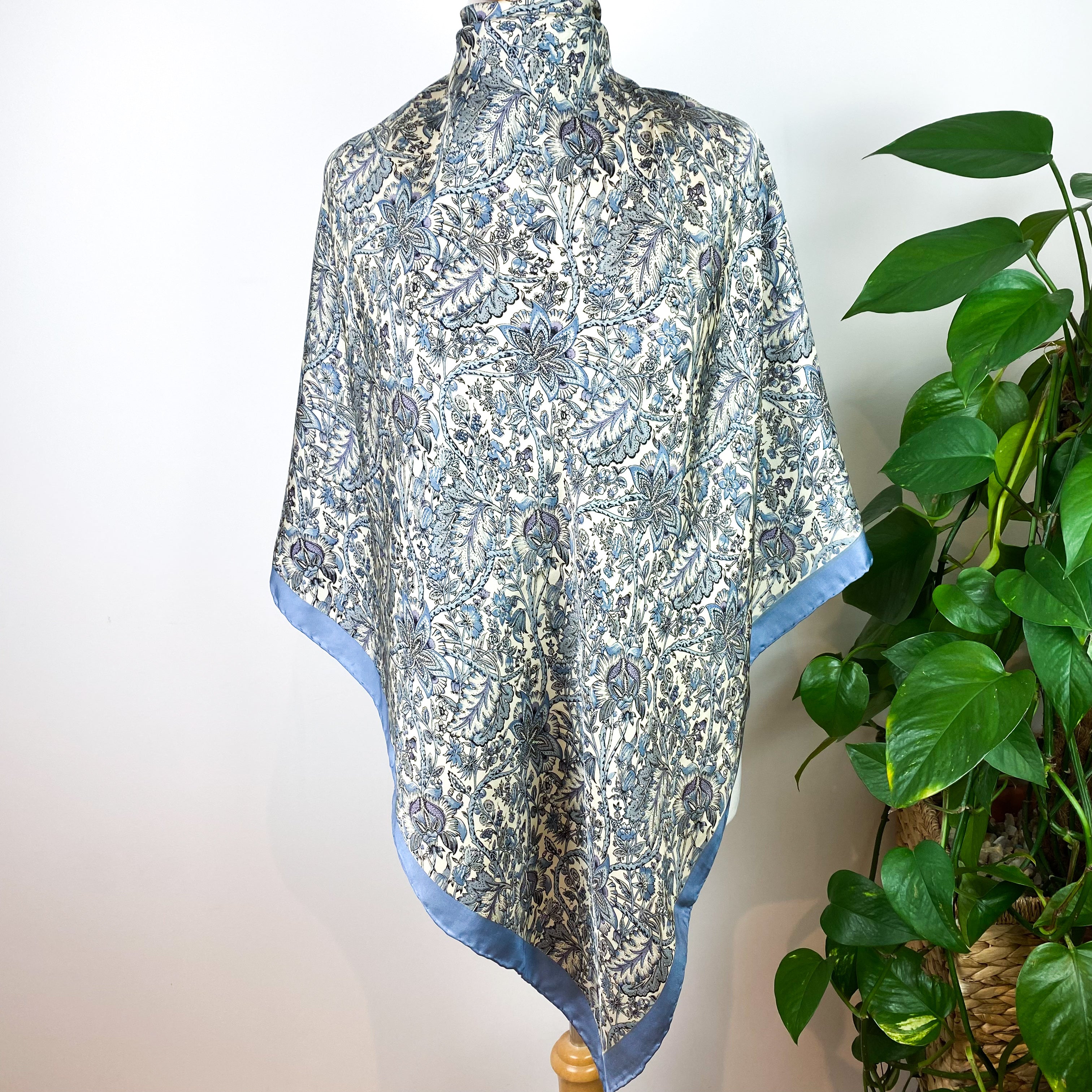 Pretty Beckford Silk Floral Scarf
