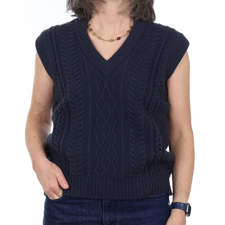 Brand New Begg & Co Siberian Grey Cashmere V Neck Tank Top Medium