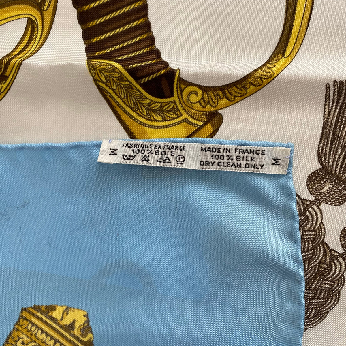Pristine Boxed Hermès Grand Uniforme Silk Scarf