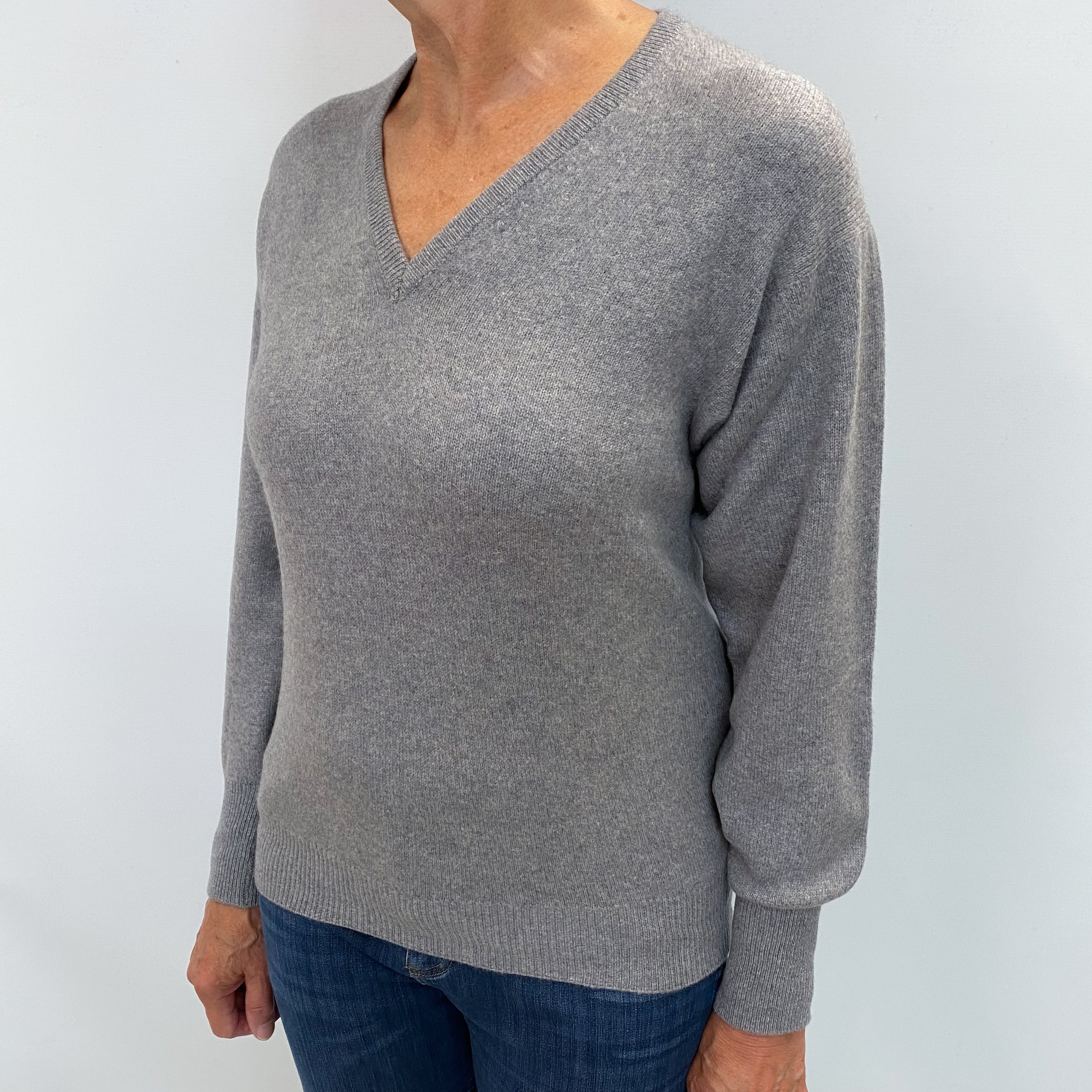 Scottish Ash Grey Cashmere V Neck Jumper Medium