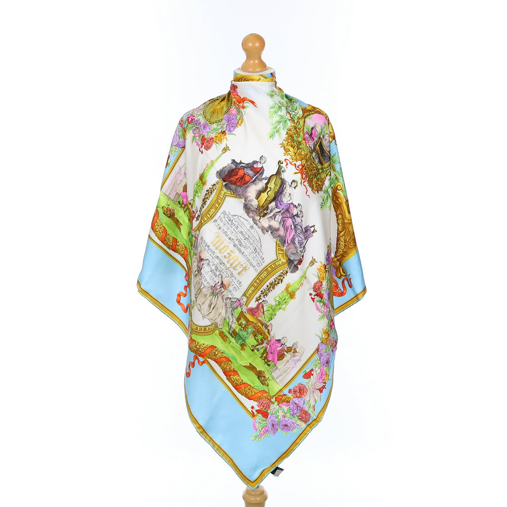 Brand New Boxed Gianni Versace Silk Scarf