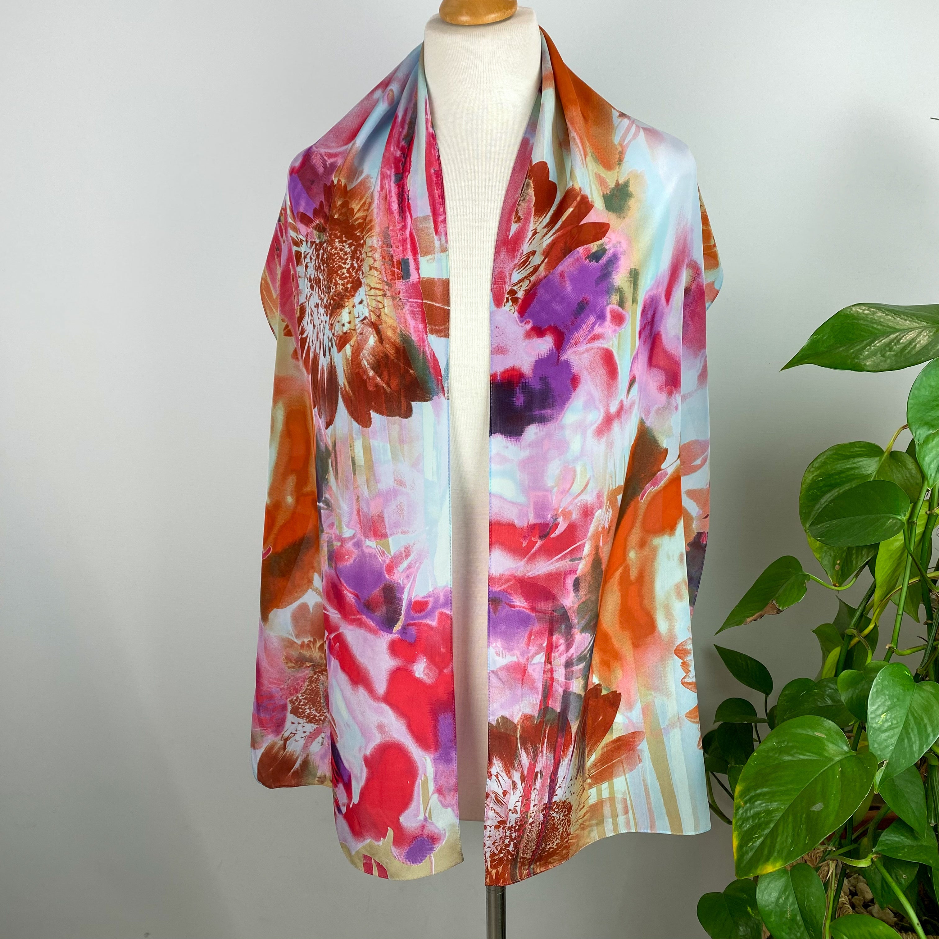 Immaculate Cynthia Rowley Floral Silk Scarf